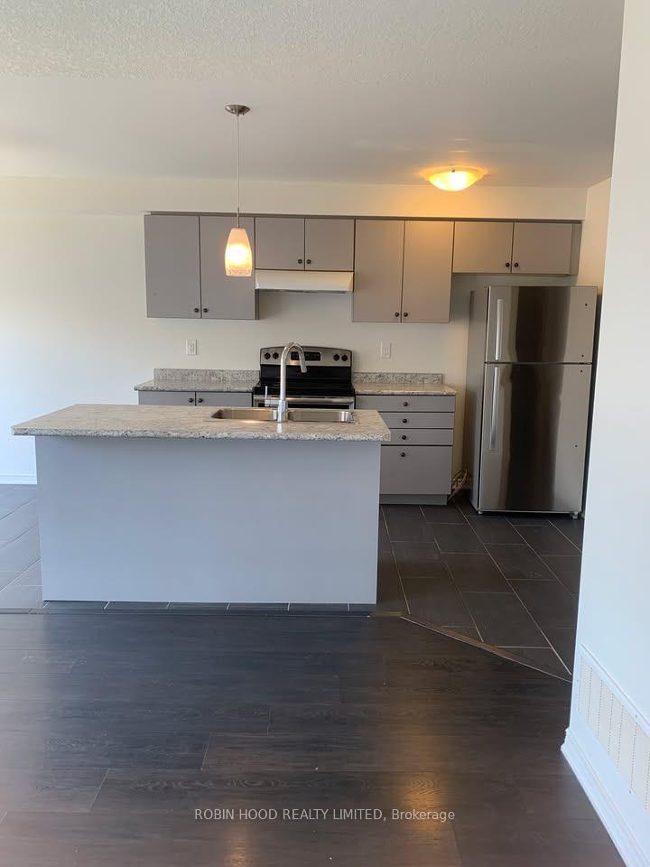 Photo 5 of 18 Cromarty Avenue, Haldimand — HOMEH