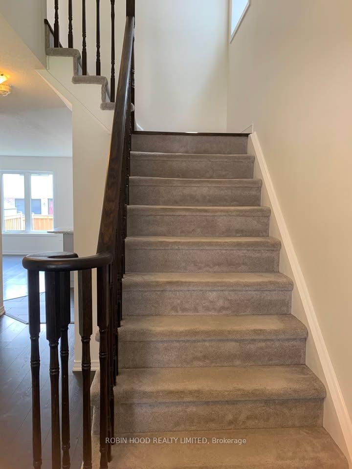 Photo 10 of 18 Cromarty Avenue, Haldimand — HOMEH