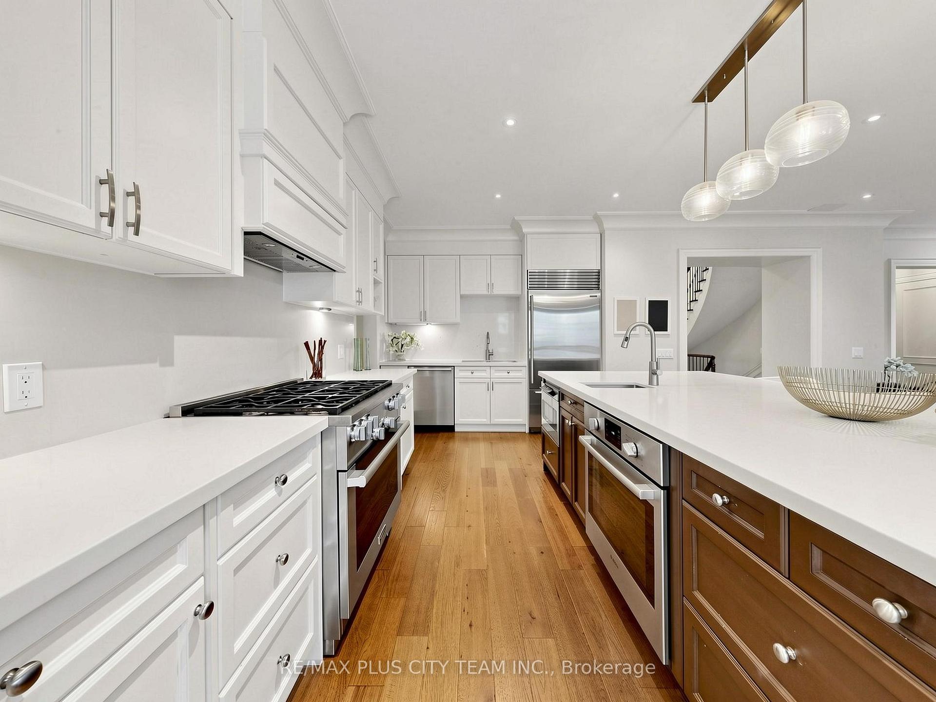 Photo 7 of 208 Carmichael Avenue, Toronto, Bedford Park-Nortown — HOMEH