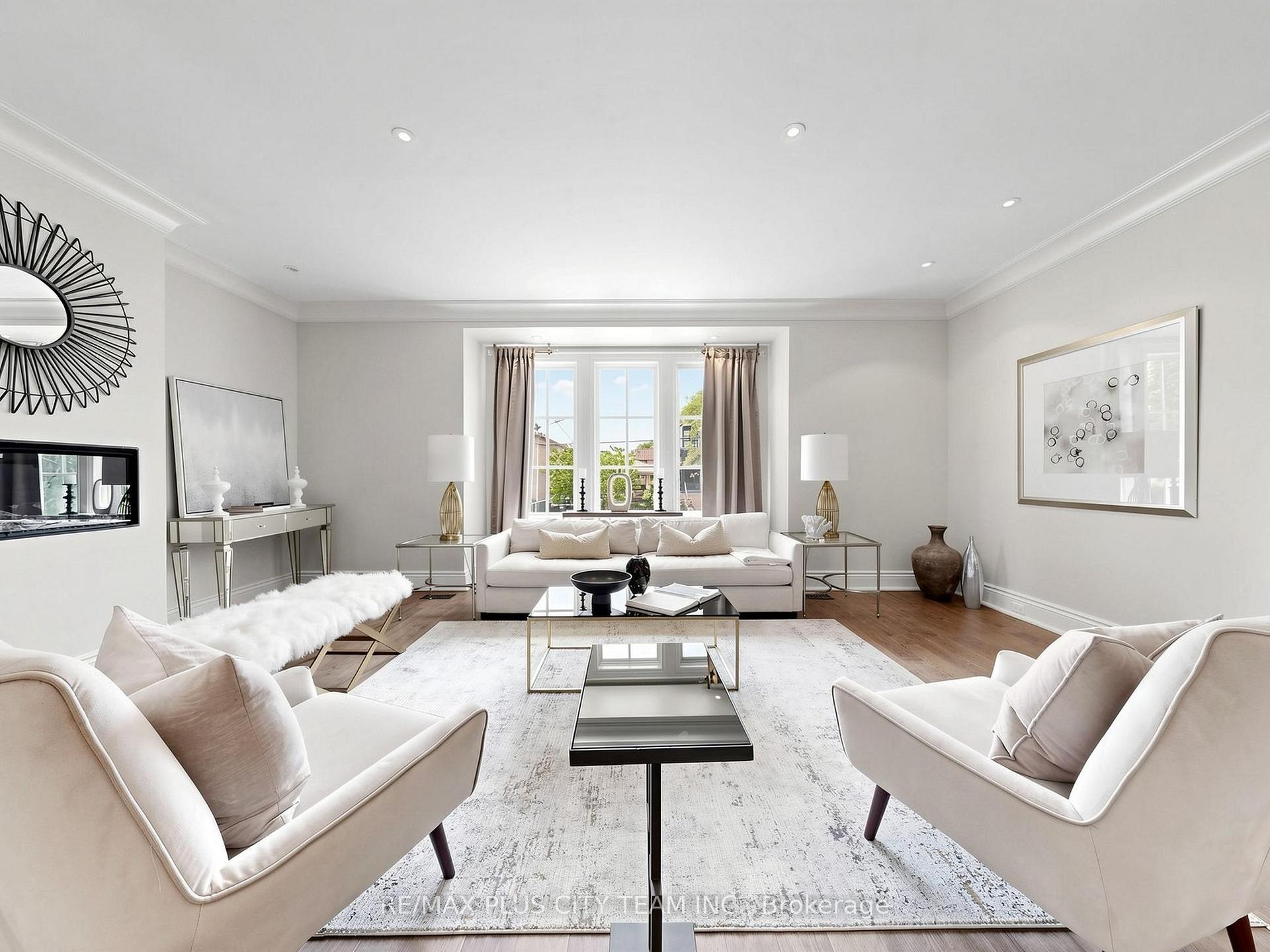 Photo 14 of 208 Carmichael Avenue, Toronto, Bedford Park-Nortown — HOMEH