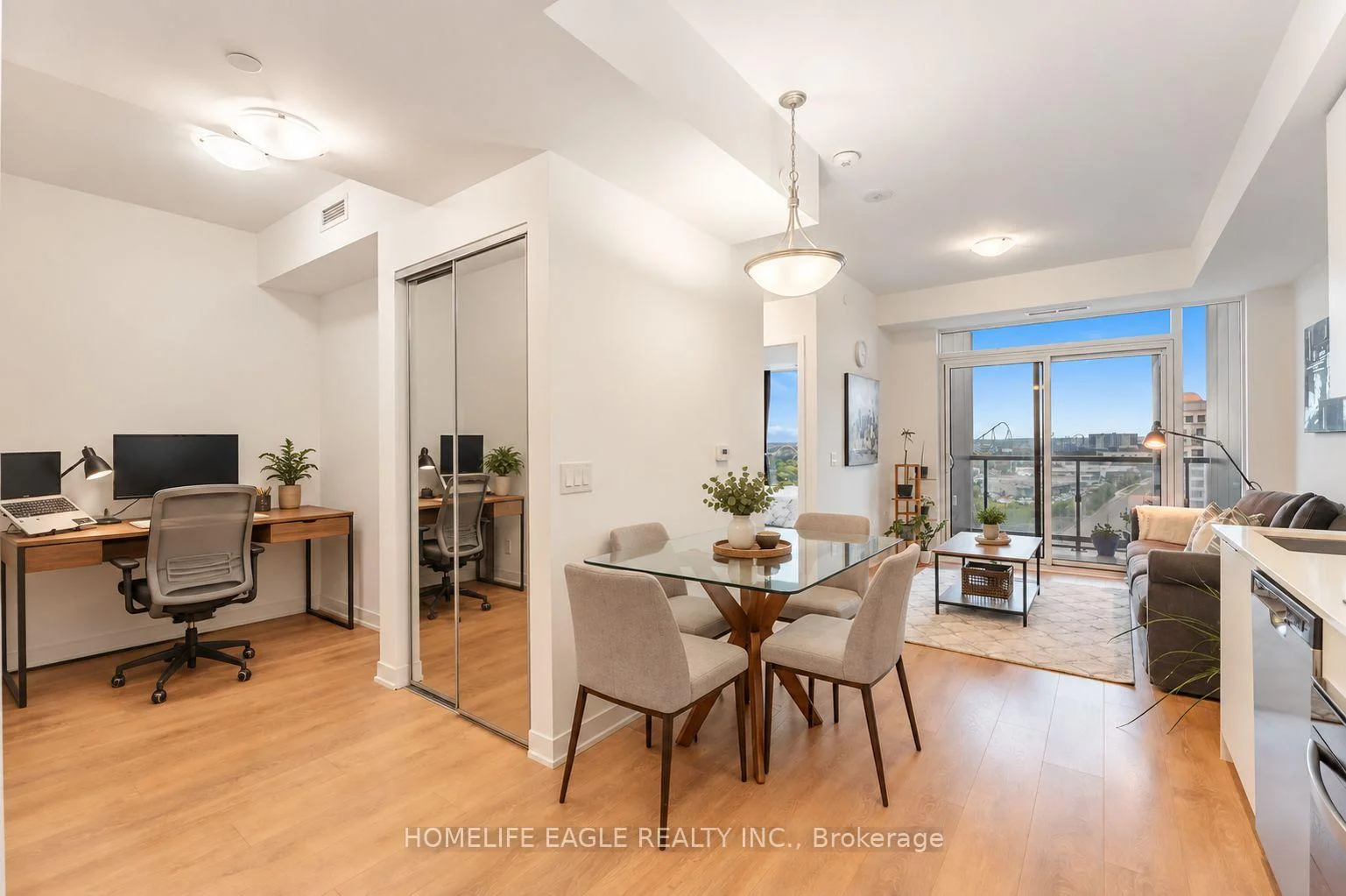 Photo 6 of Unit 1326, 498 Caldari Road, Vaughan, Concord — HOMEH