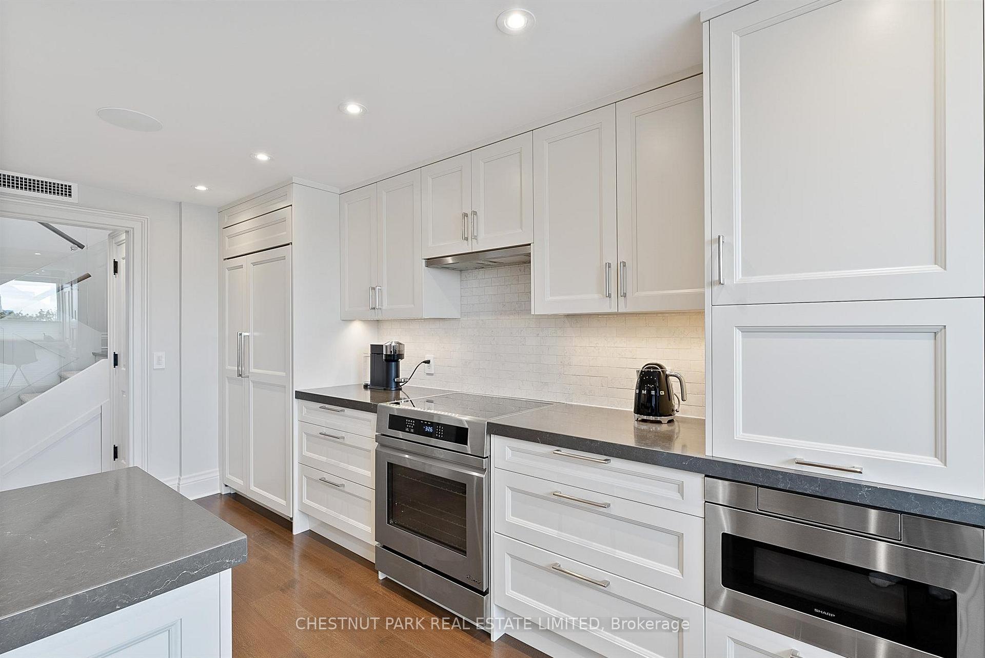 Photo 8 of Unit 706, 1818 Bayview Avenue, Toronto, Mount Pleasant East — HOMEH