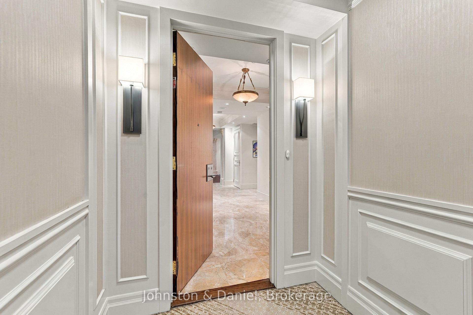Photo 5 of Unit 729, 3600 Yonge Street, Toronto, Bedford Park-Nortown — HOMEH