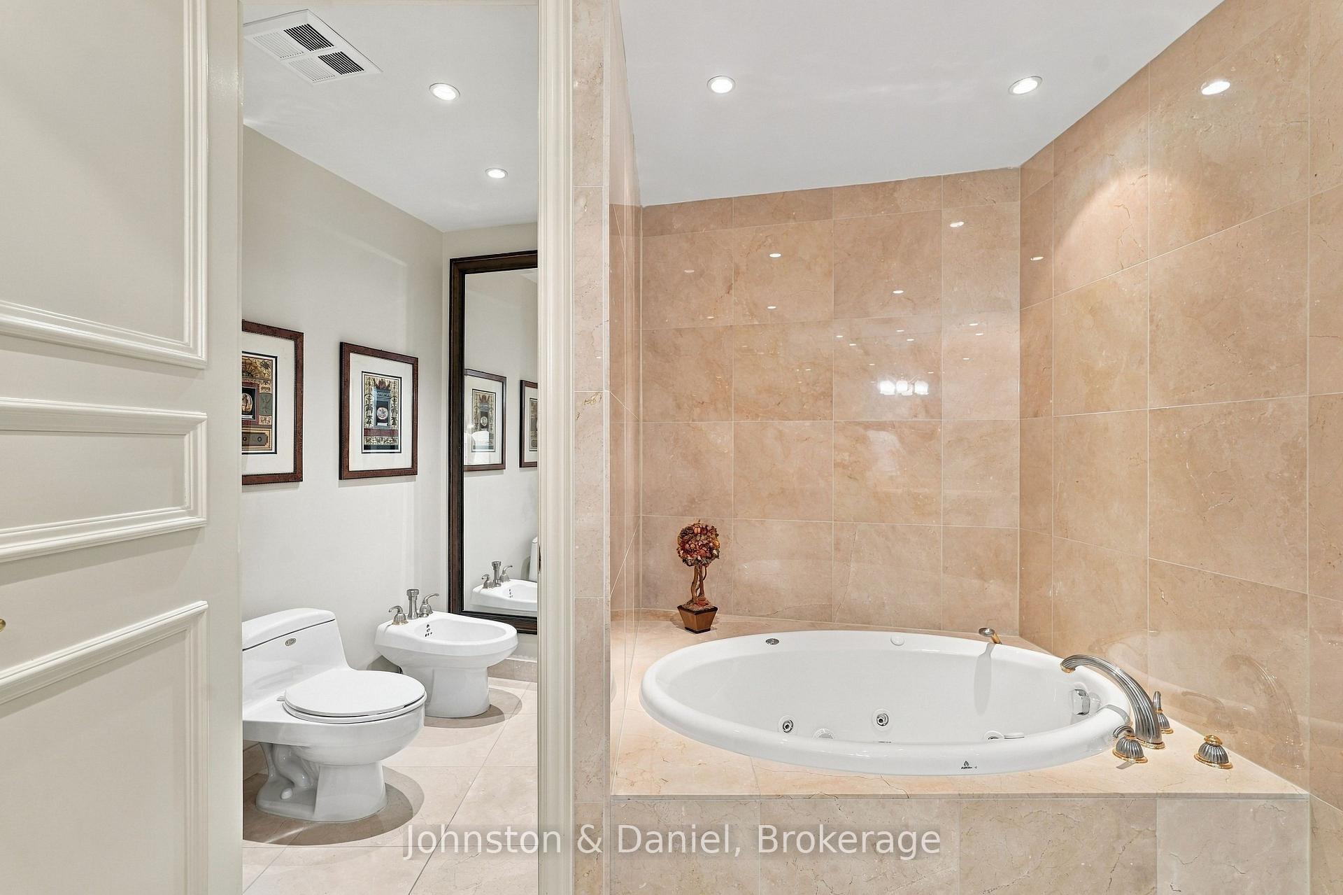 Photo 33 of Unit 729, 3600 Yonge Street, Toronto, Bedford Park-Nortown — HOMEH