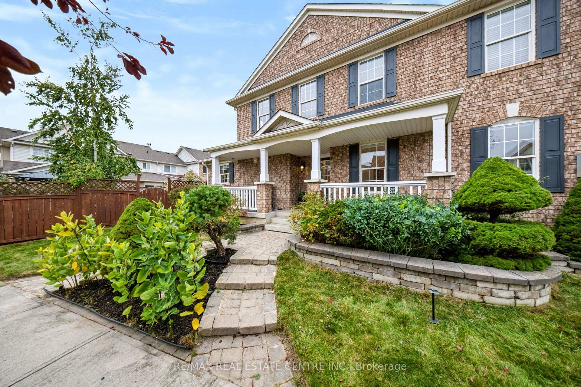 Photo 3 of 1630 Cartwright Crescent, Milton, Clarke — HOMEH