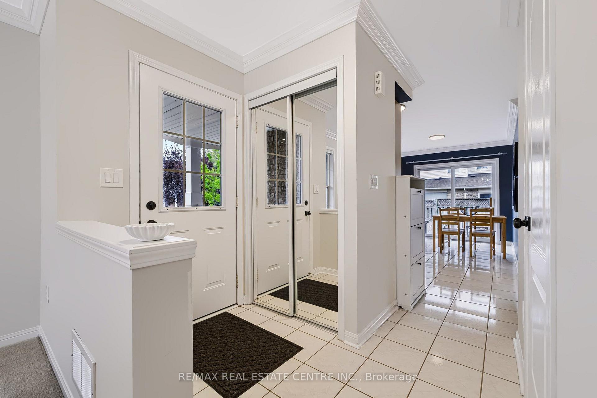 Photo 5 of 1630 Cartwright Crescent, Milton, Clarke — HOMEH