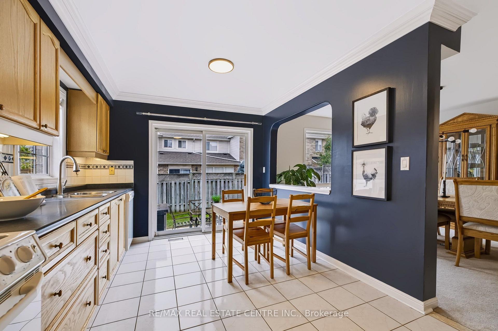 Photo 10 of 1630 Cartwright Crescent, Milton, Clarke — HOMEH