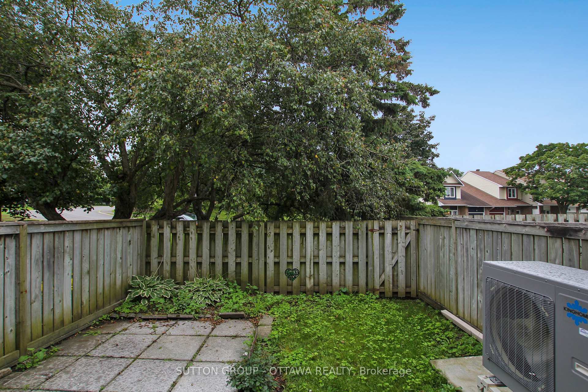 Photo 38 of 75 Clarkson Crescent, Ottawa, Kanata - Katimavik — HOMEH