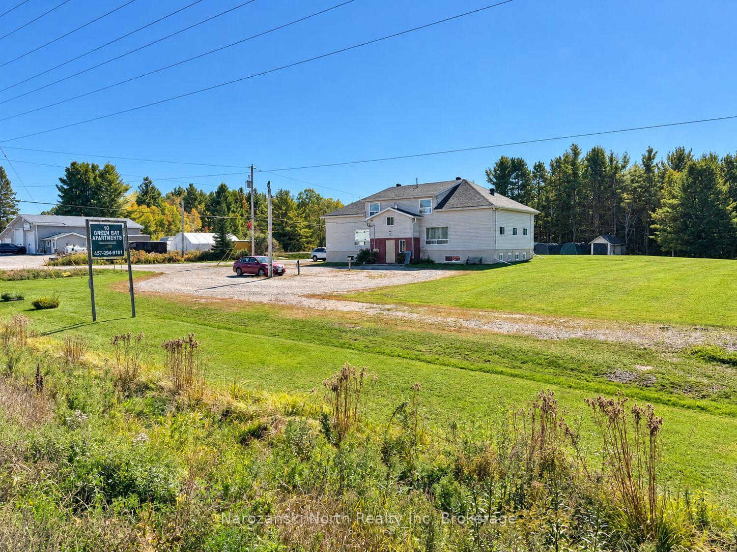 Photo of 10 Green Bay Road