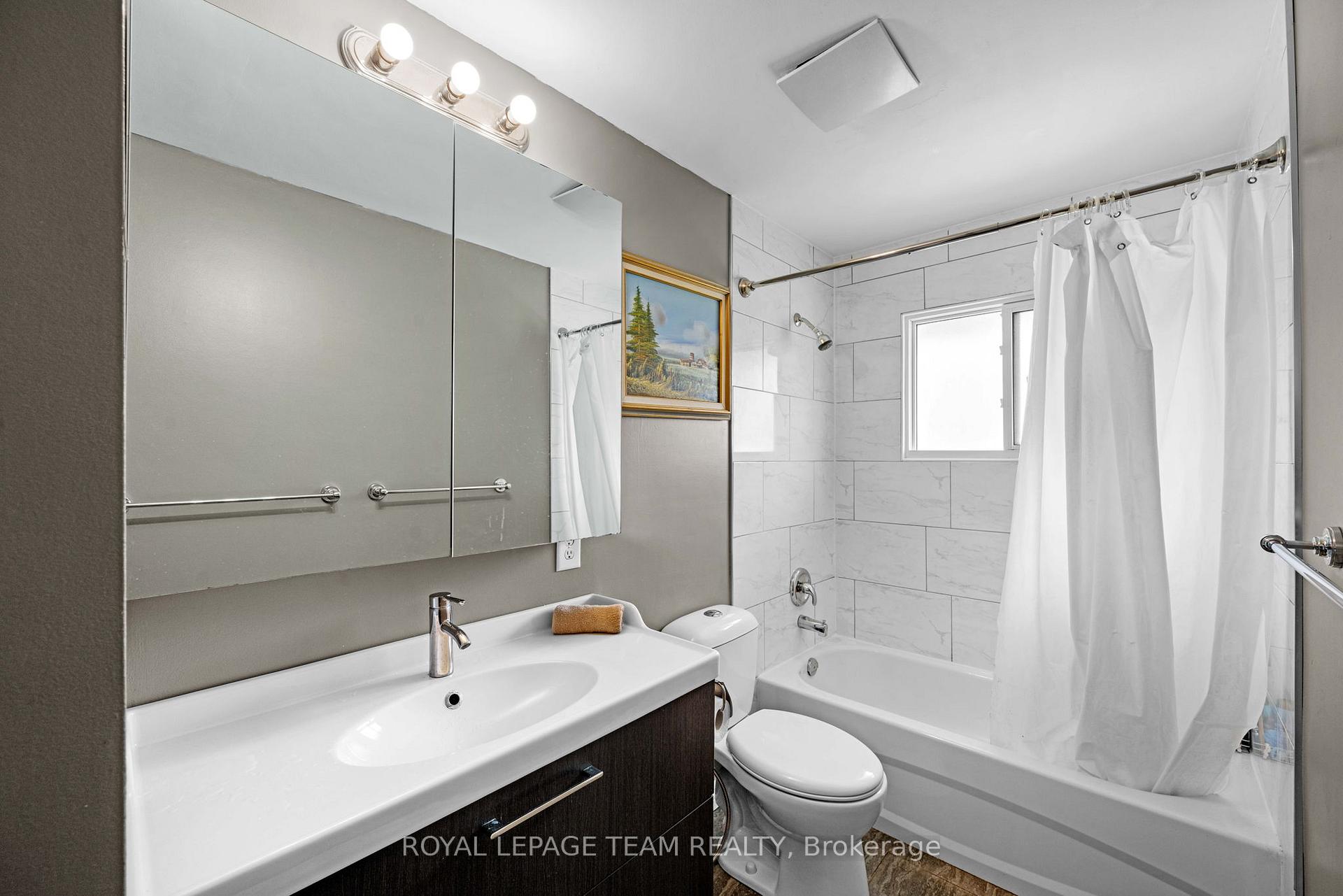 Photo 14 of 50 Hilliard Avenue, Ottawa, City View/Skyline/Fisher Heights/Parkwood Hills — HOMEH