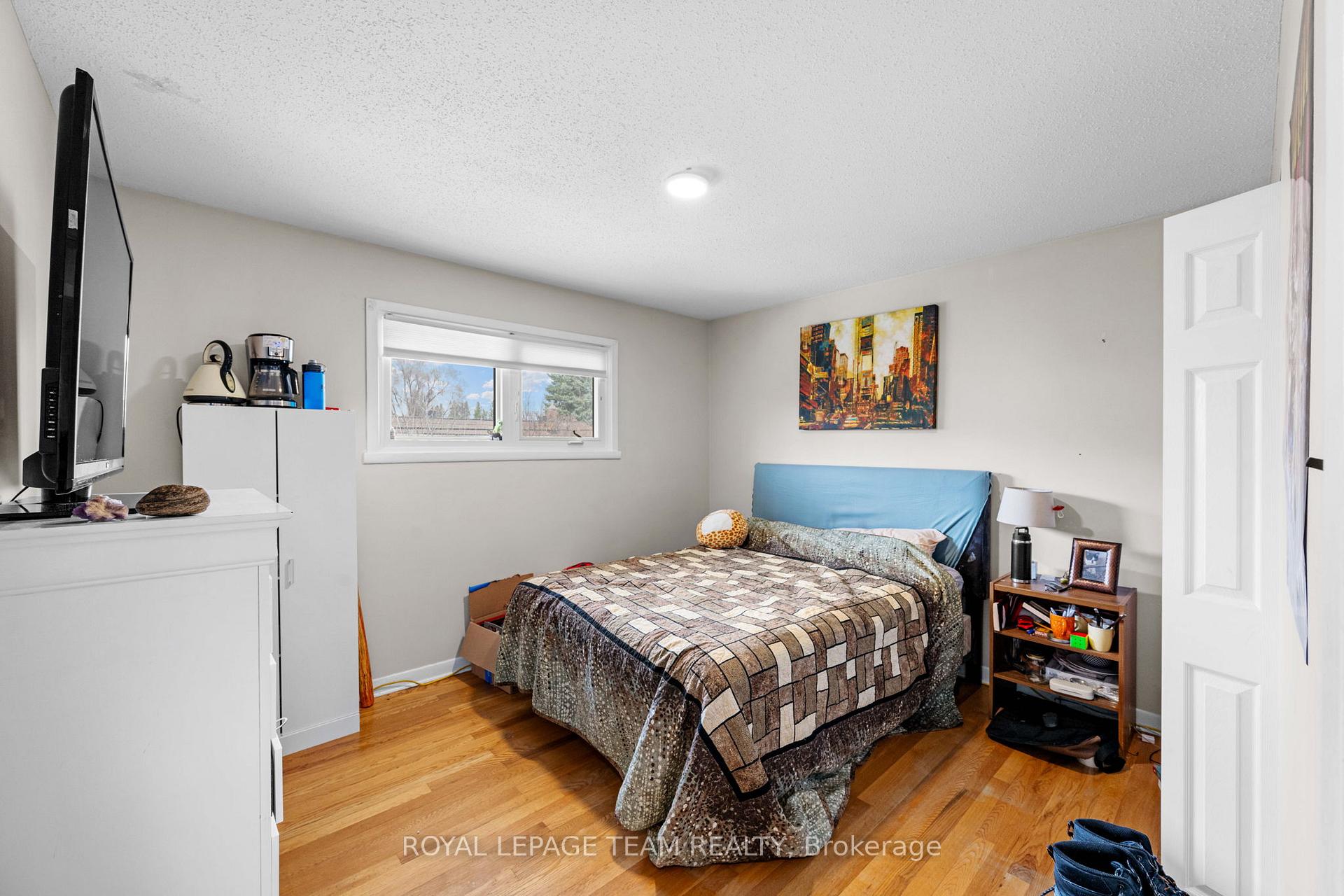 Photo 17 of 50 Hilliard Avenue, Ottawa, City View/Skyline/Fisher Heights/Parkwood Hills — HOMEH