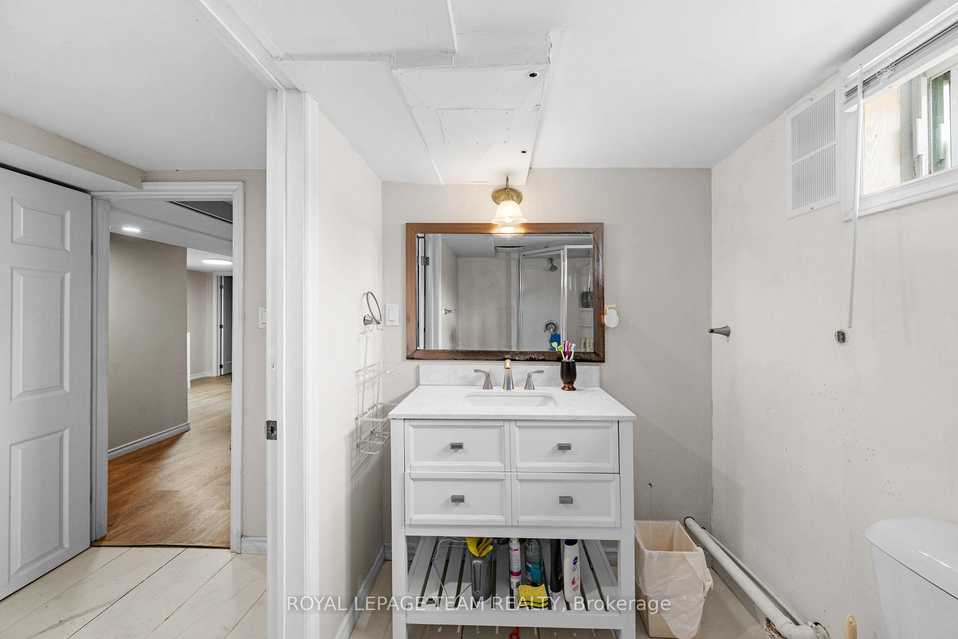 Photo 20 of 50 Hilliard Avenue, Ottawa, City View/Skyline/Fisher Heights/Parkwood Hills — HOMEH