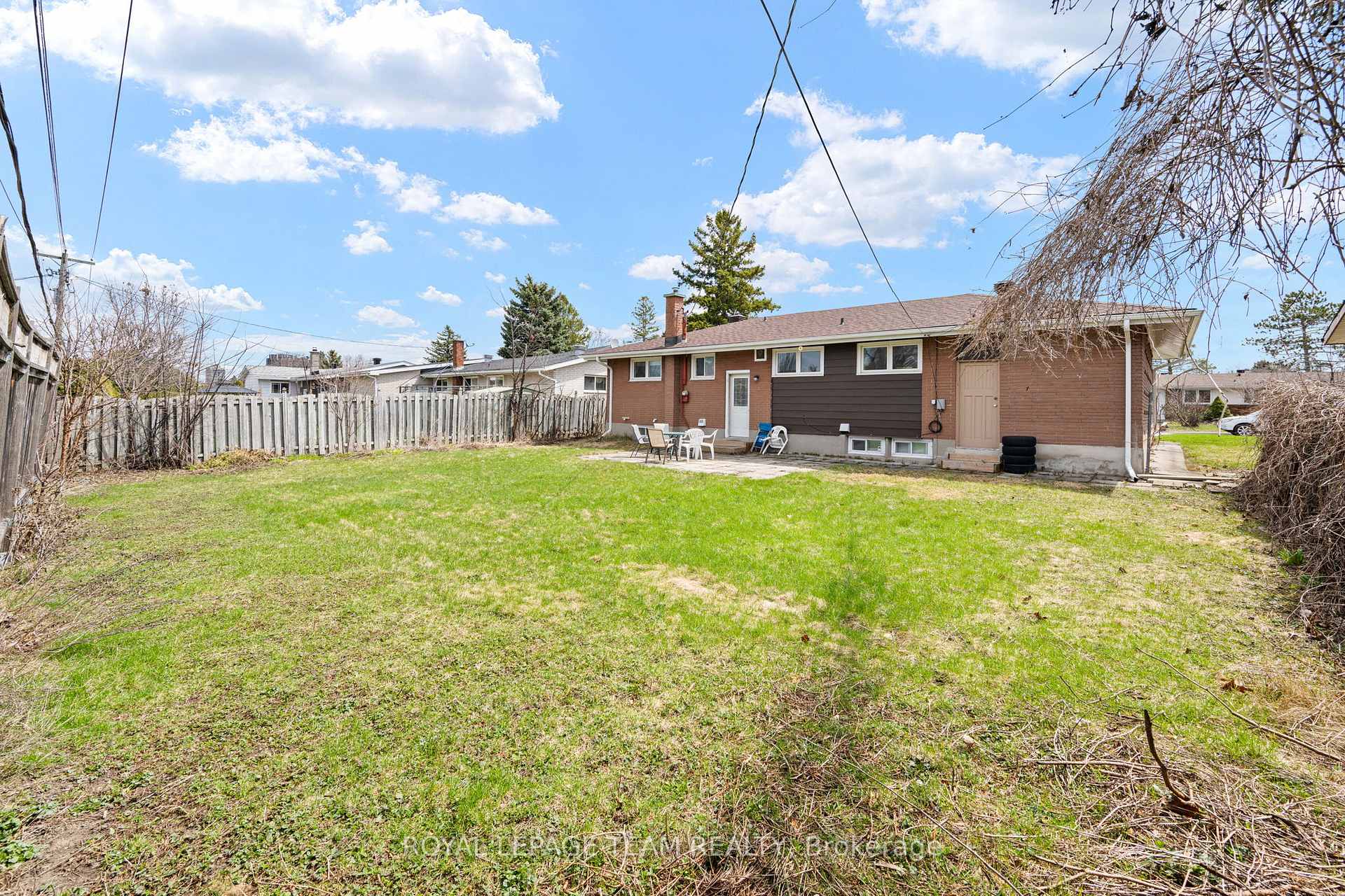 Photo 25 of 50 Hilliard Avenue, Ottawa, City View/Skyline/Fisher Heights/Parkwood Hills — HOMEH