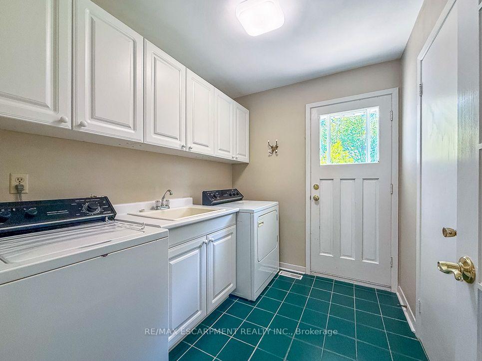 Photo 26 of 1320 Gatehouse Drive, Mississauga, Clarkson — HOMEH