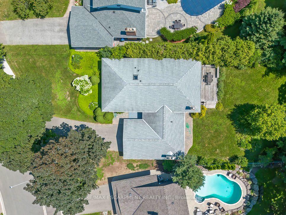Photo 39 of 1320 Gatehouse Drive, Mississauga, Clarkson — HOMEH