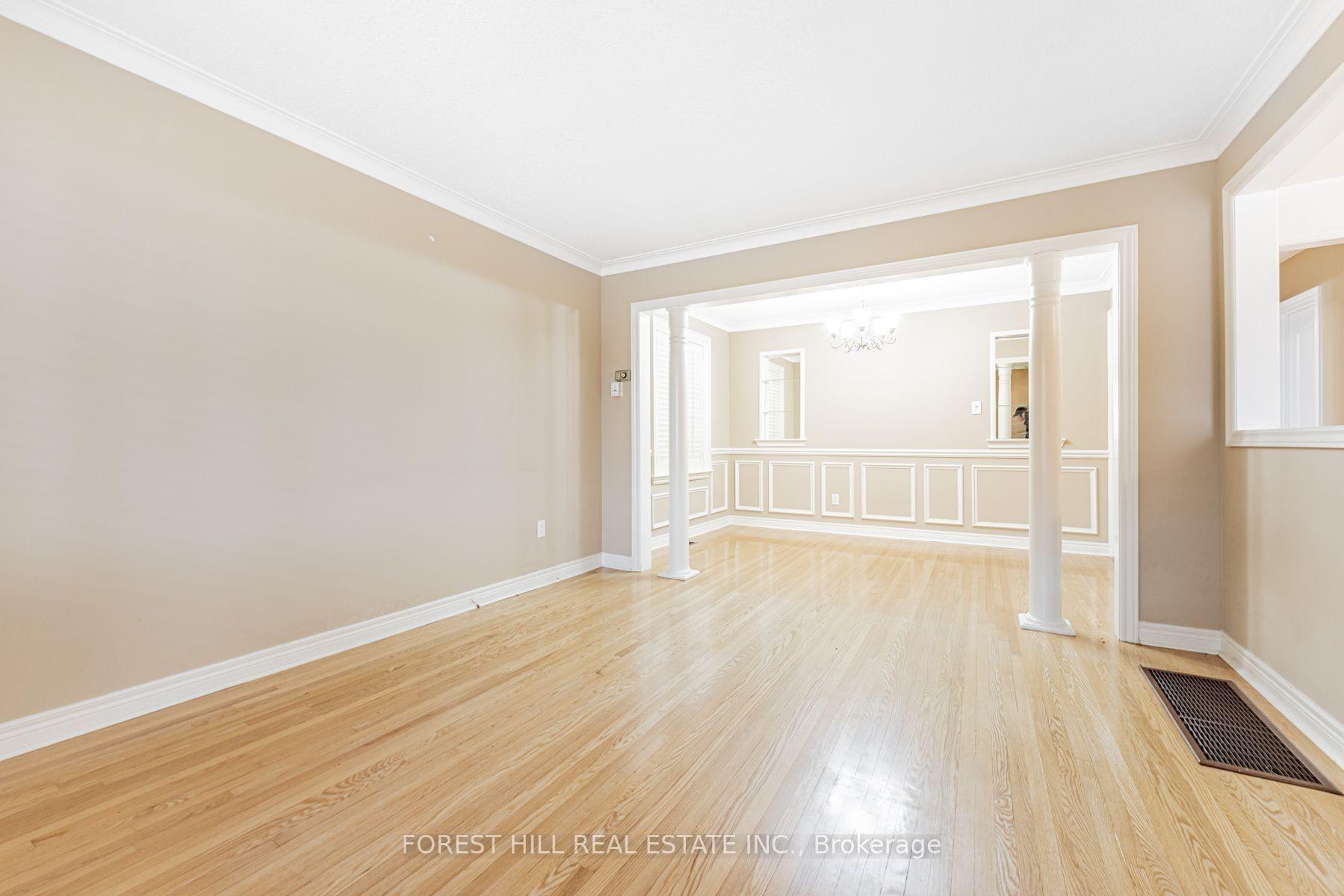 Photo 9 of 159 Spalding Road, North York, Downsview-Roding-CFB — HOMEH