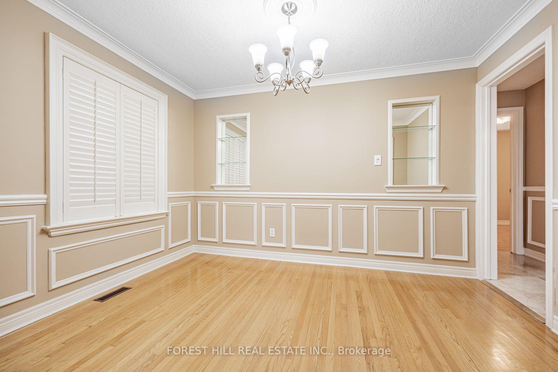 Photo 11 of 159 Spalding Road, North York, Downsview-Roding-CFB — HOMEH