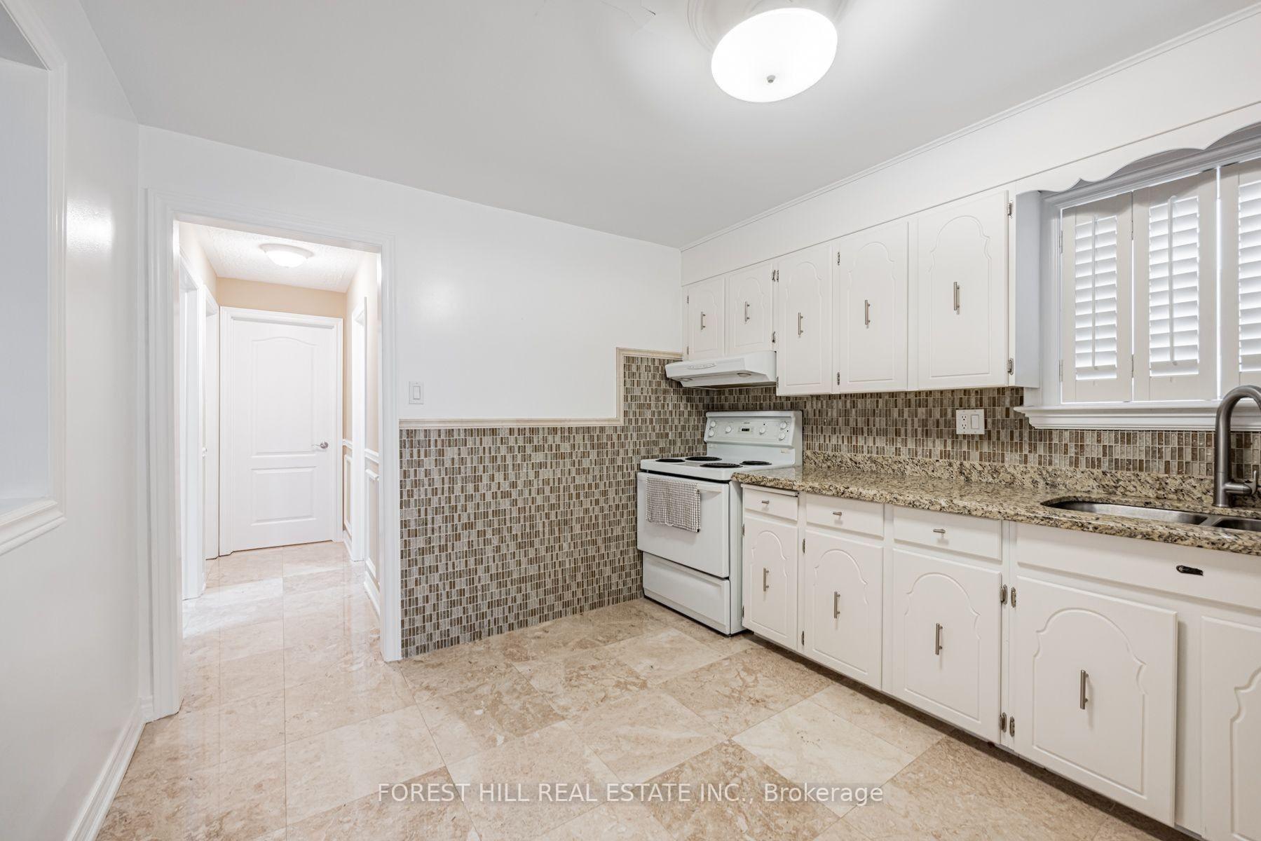 Photo 15 of 159 Spalding Road, North York, Downsview-Roding-CFB — HOMEH
