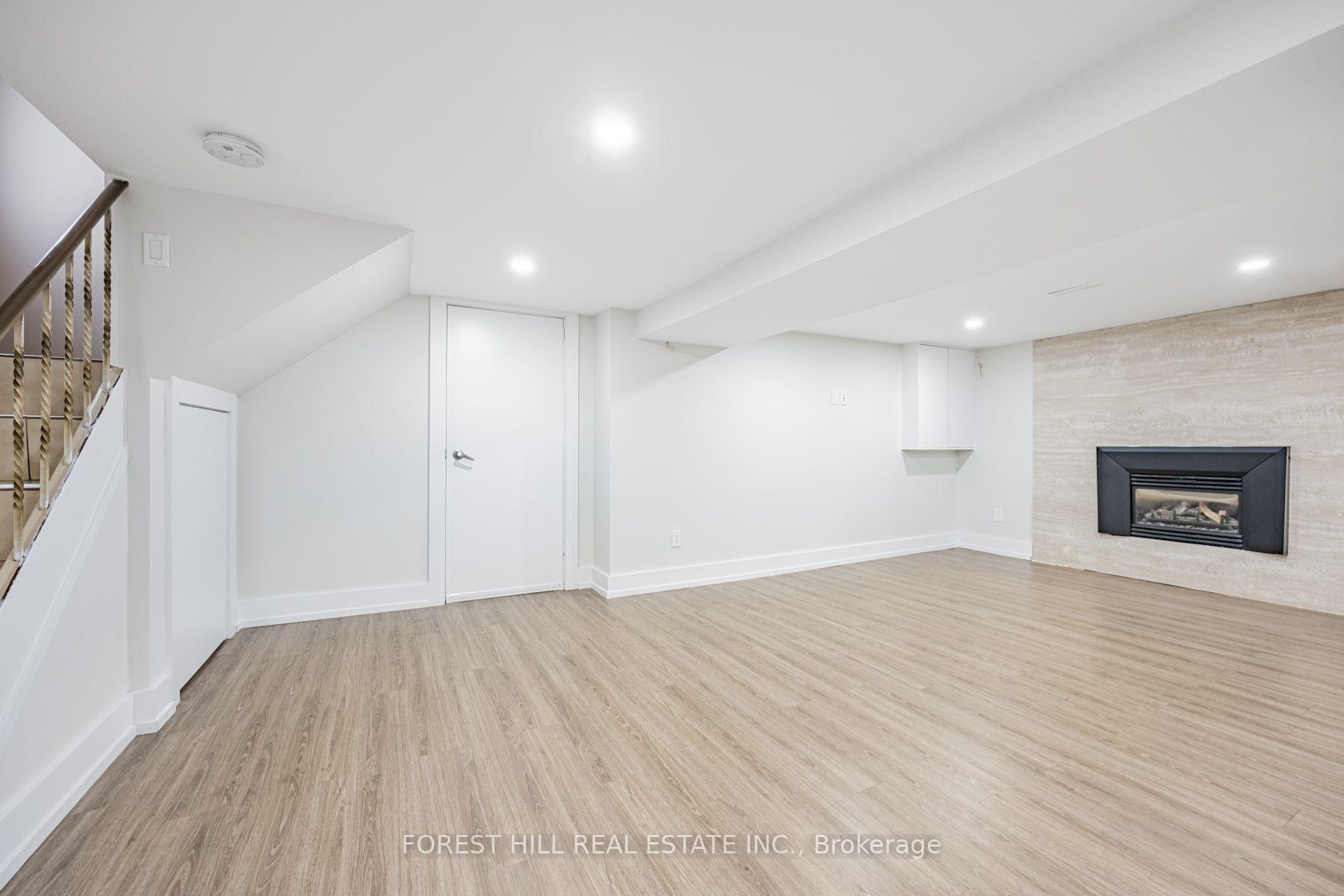 Photo 30 of 159 Spalding Road, North York, Downsview-Roding-CFB — HOMEH