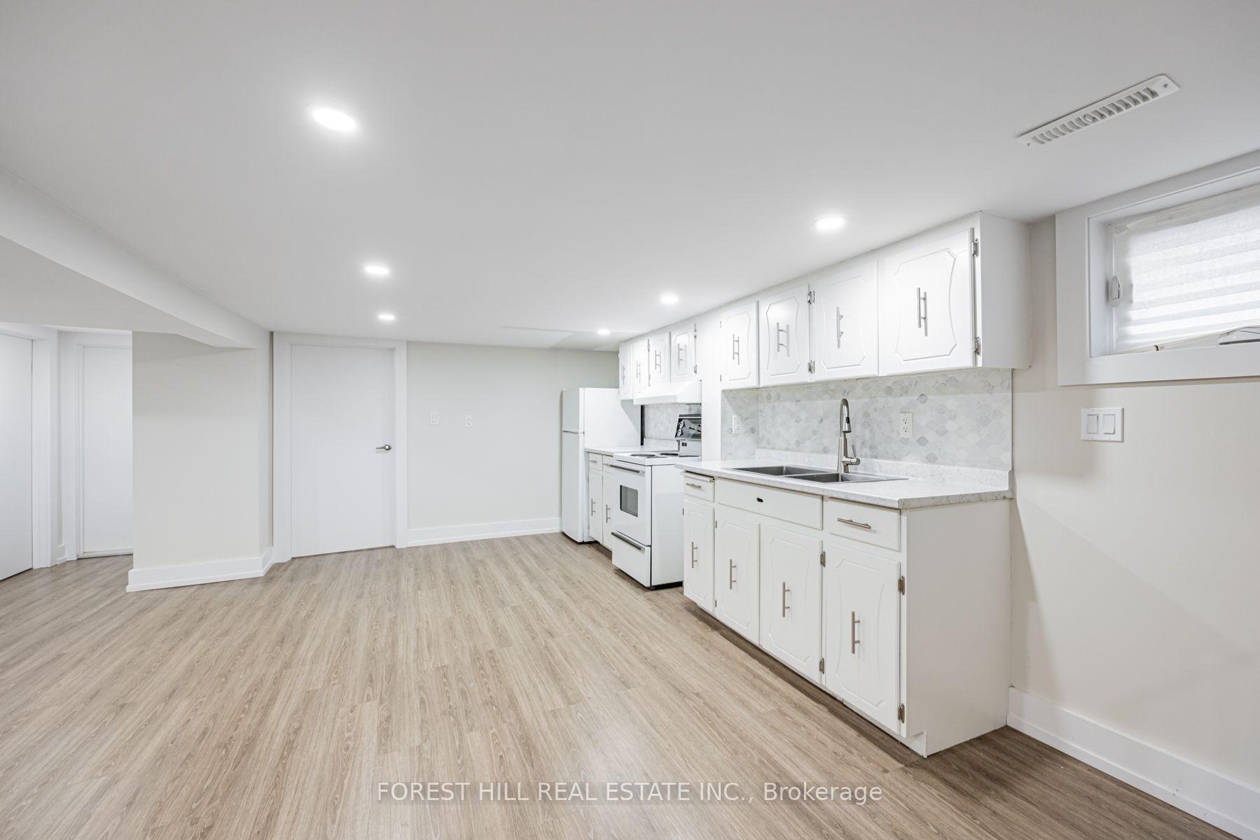 Photo 31 of 159 Spalding Road, North York, Downsview-Roding-CFB — HOMEH