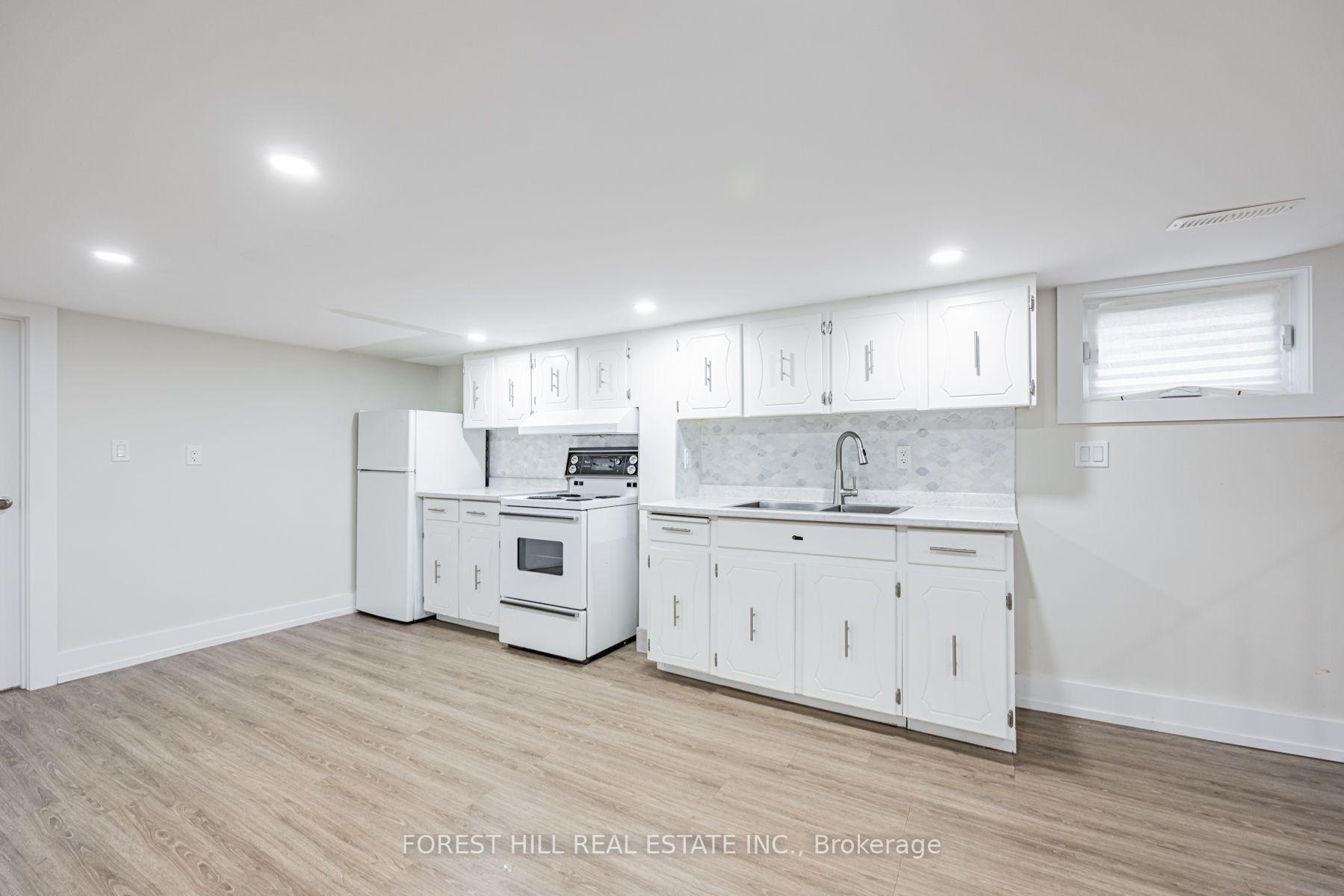 Photo 32 of 159 Spalding Road, North York, Downsview-Roding-CFB — HOMEH