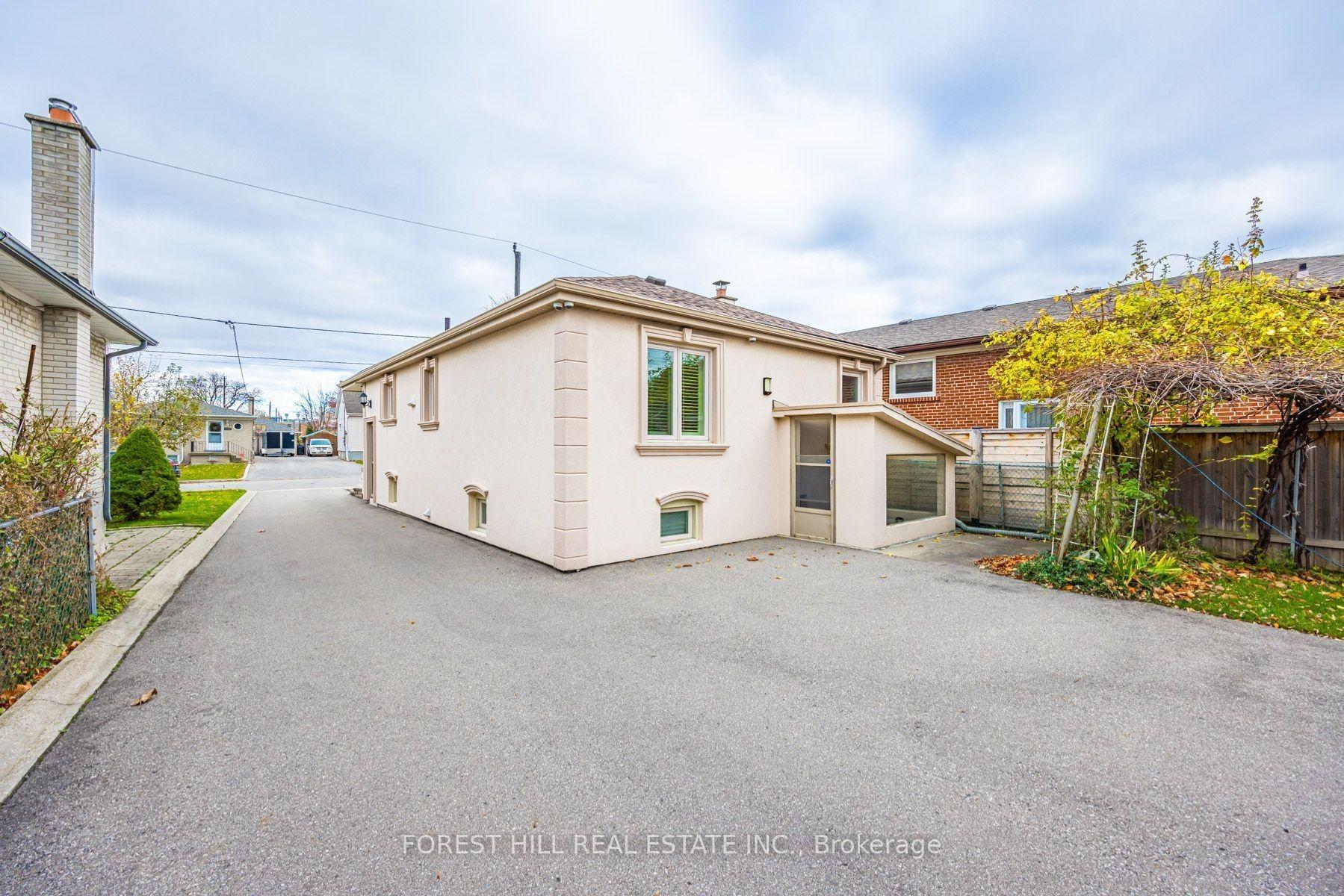 Photo 40 of 159 Spalding Road, North York, Downsview-Roding-CFB — HOMEH