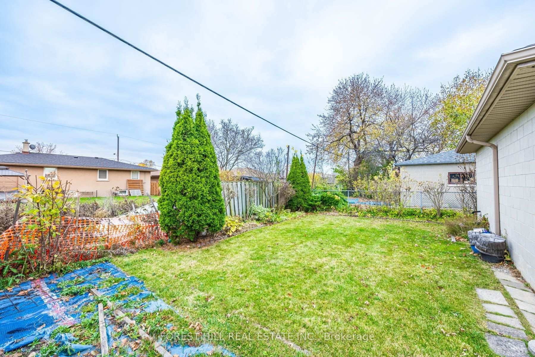 Photo 43 of 159 Spalding Road, North York, Downsview-Roding-CFB — HOMEH