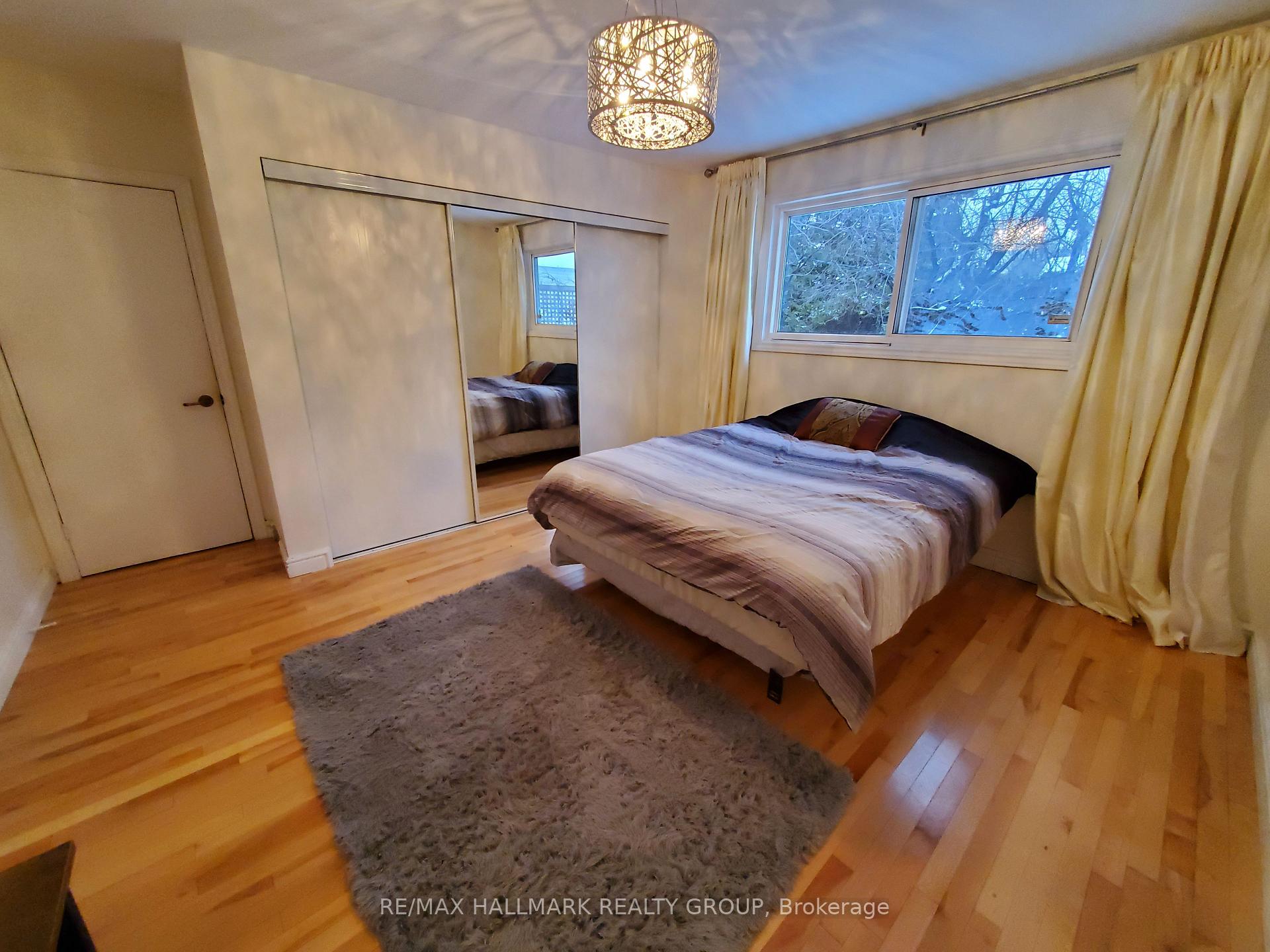 Photo 6 of 239 Dale Avenue, Ottawa, Riverview Park — HOMEH