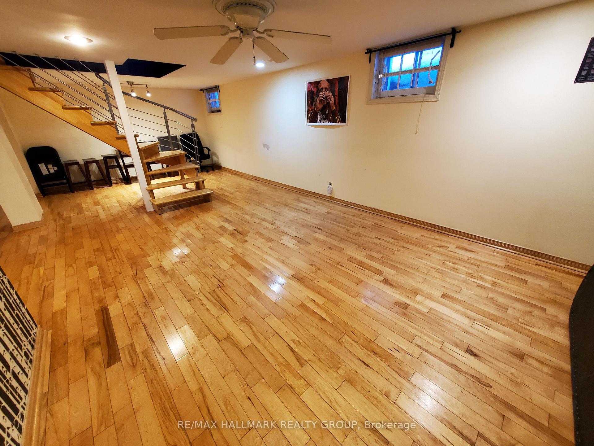 Photo 12 of 239 Dale Avenue, Ottawa, Riverview Park — HOMEH