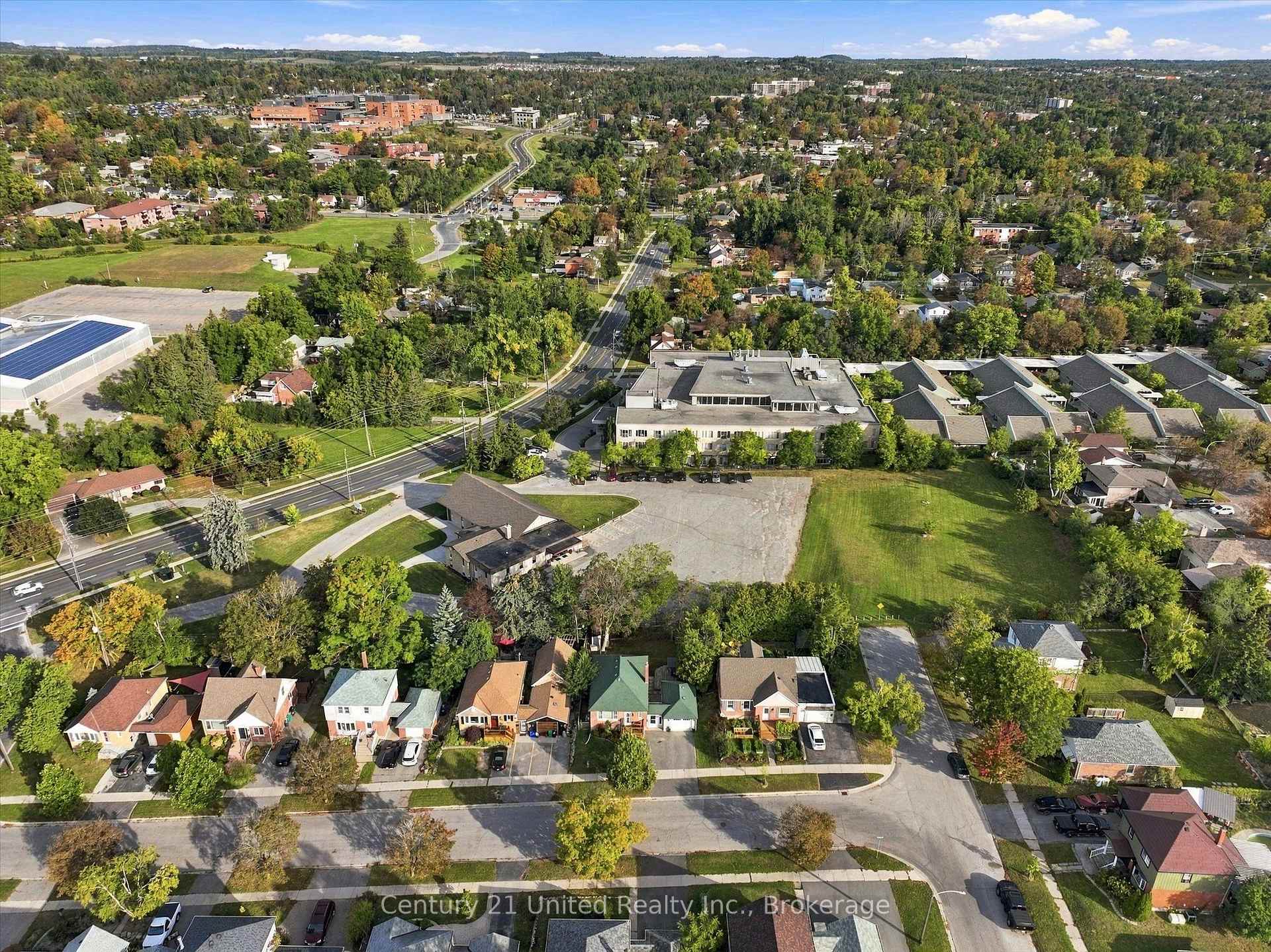 Photo 31 of 766 Devon Avenue, Peterborough, Otonabee Ward 1 — HOMEH