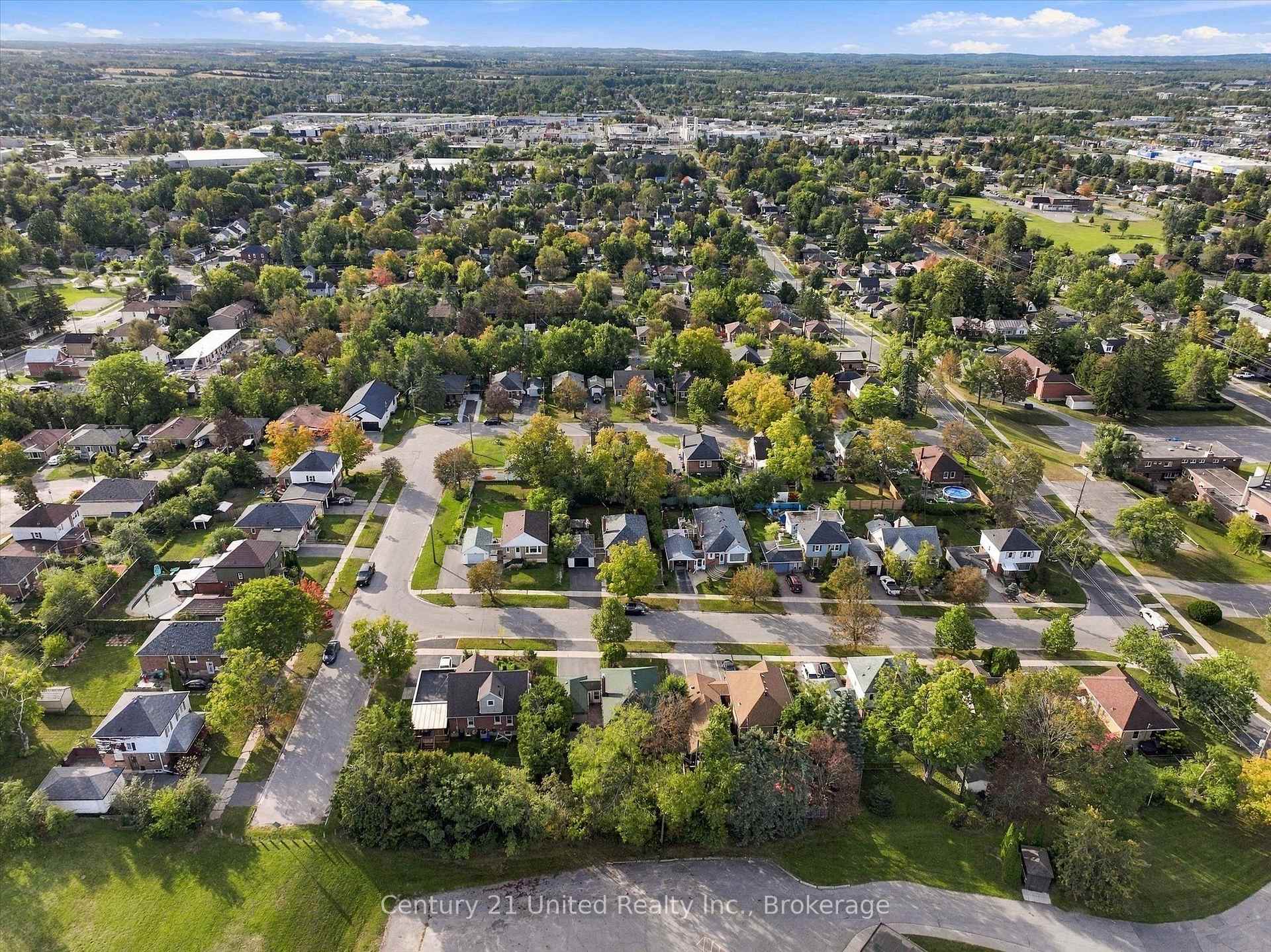 Photo 34 of 766 Devon Avenue, Peterborough, Otonabee Ward 1 — HOMEH