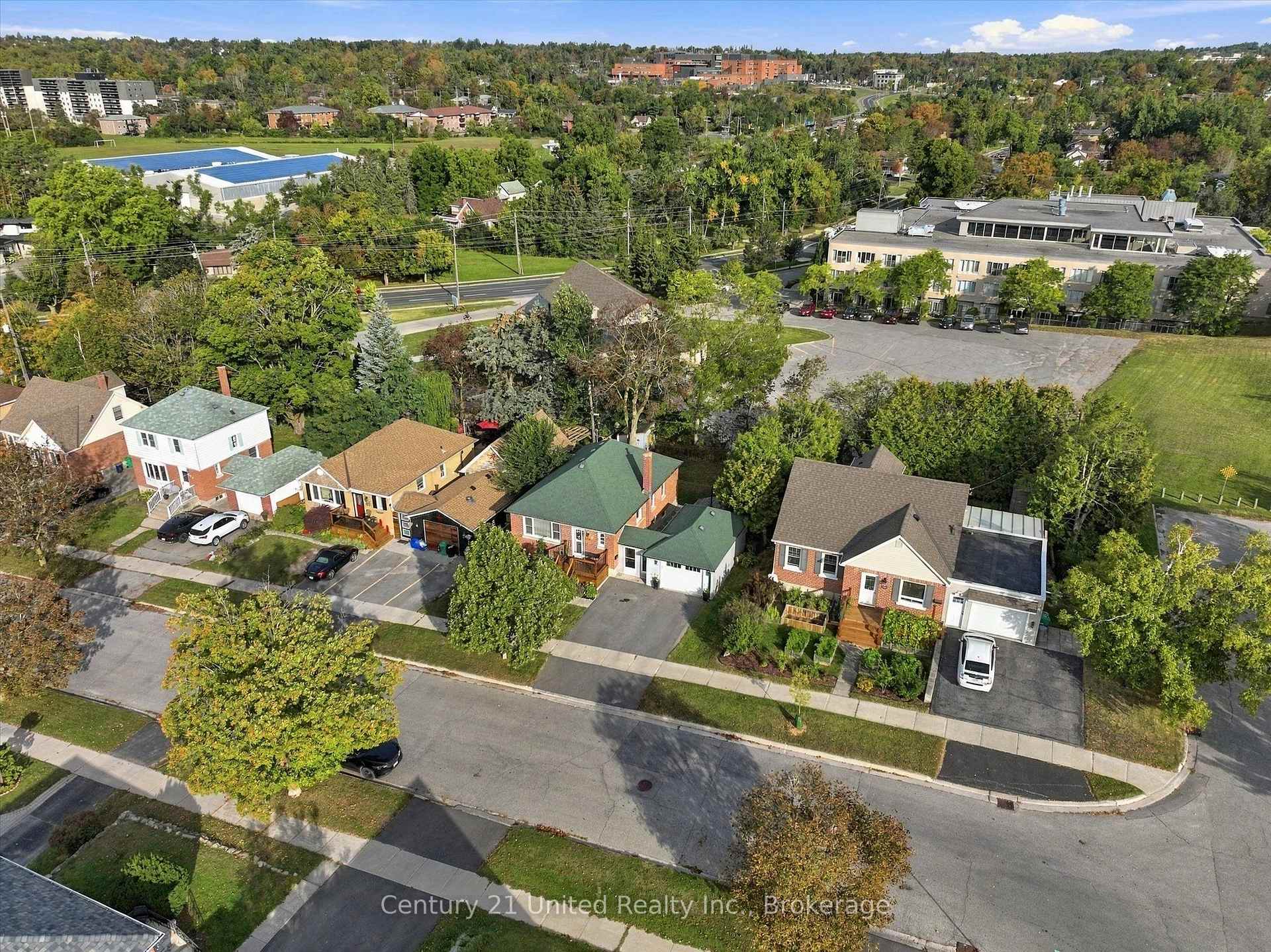 Photo 36 of 766 Devon Avenue, Peterborough, Otonabee Ward 1 — HOMEH