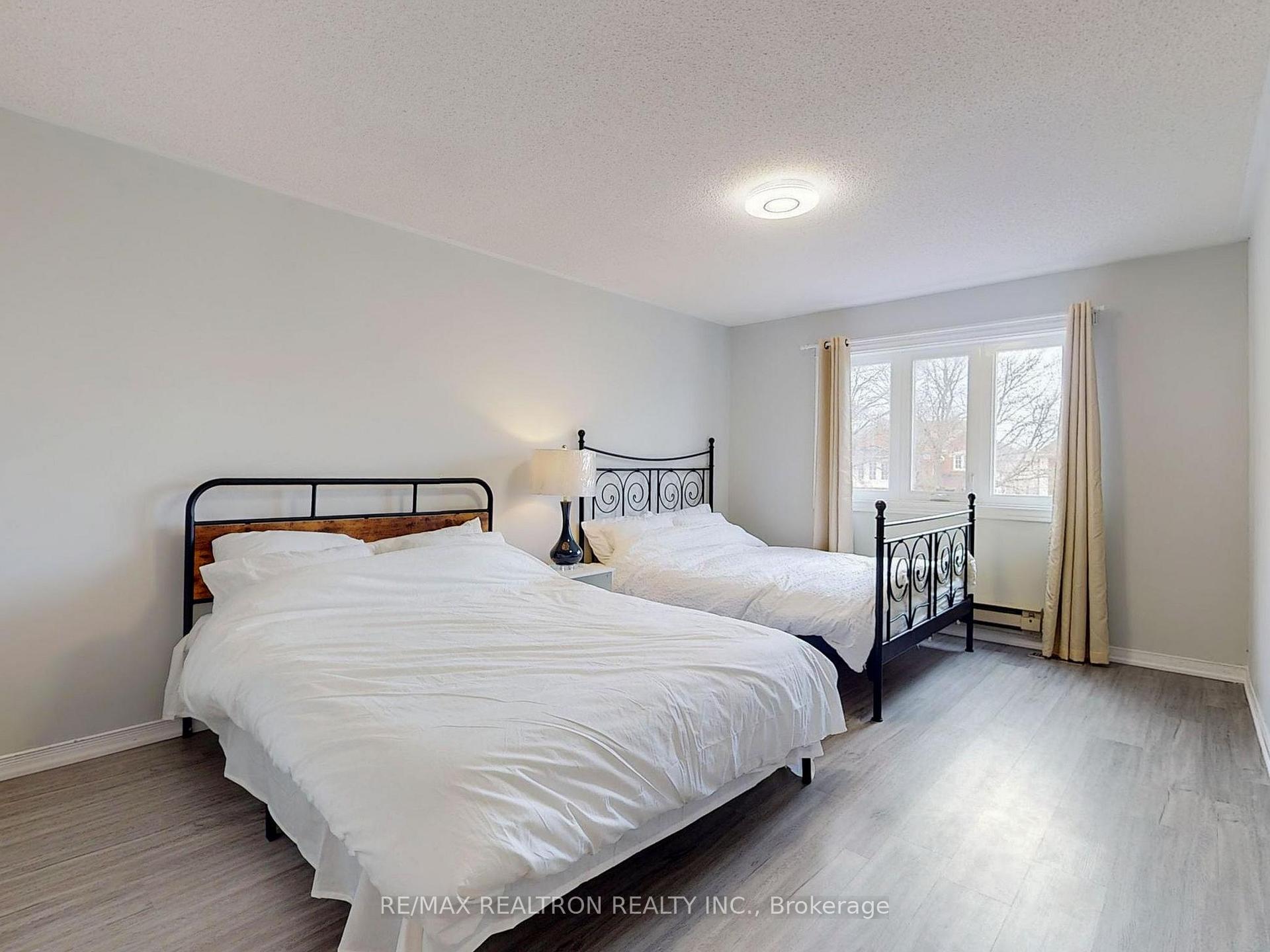 Photo 33 of Unit Upper, 8 Estoril Street, Richmond Hill, Observatory — HOMEH