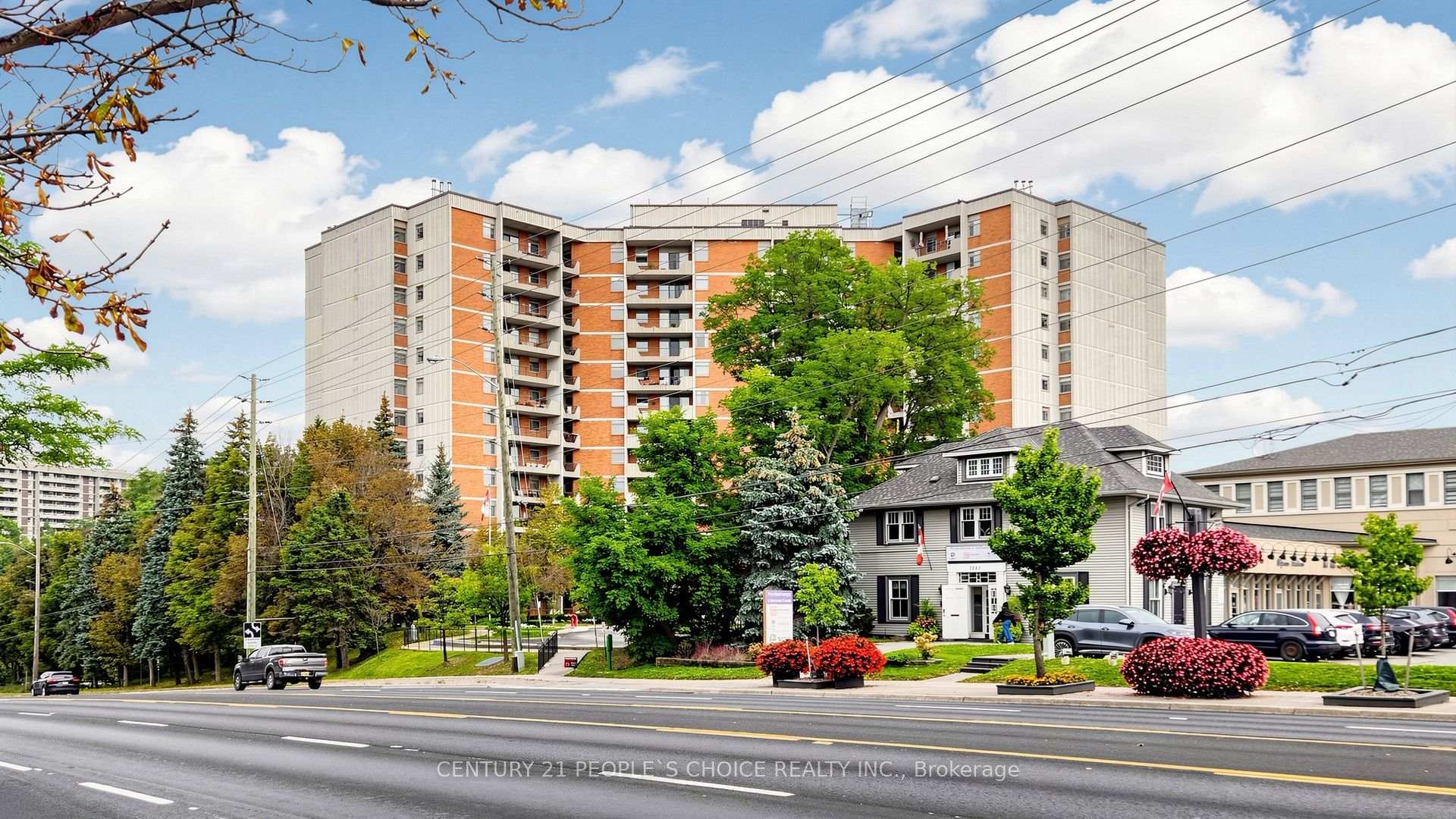 Photo 2 of Unit 310, 7811 Yonge Street, Markham, Thornhill — HOMEH