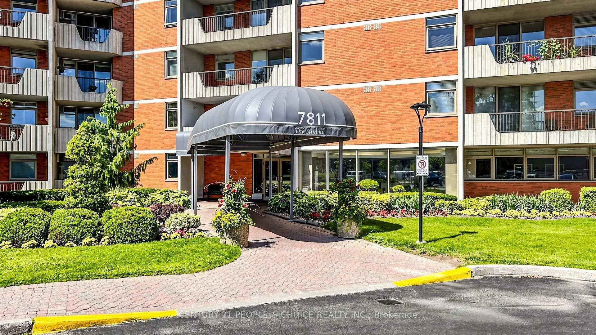 Photo 3 of Unit 310, 7811 Yonge Street, Markham, Thornhill — HOMEH