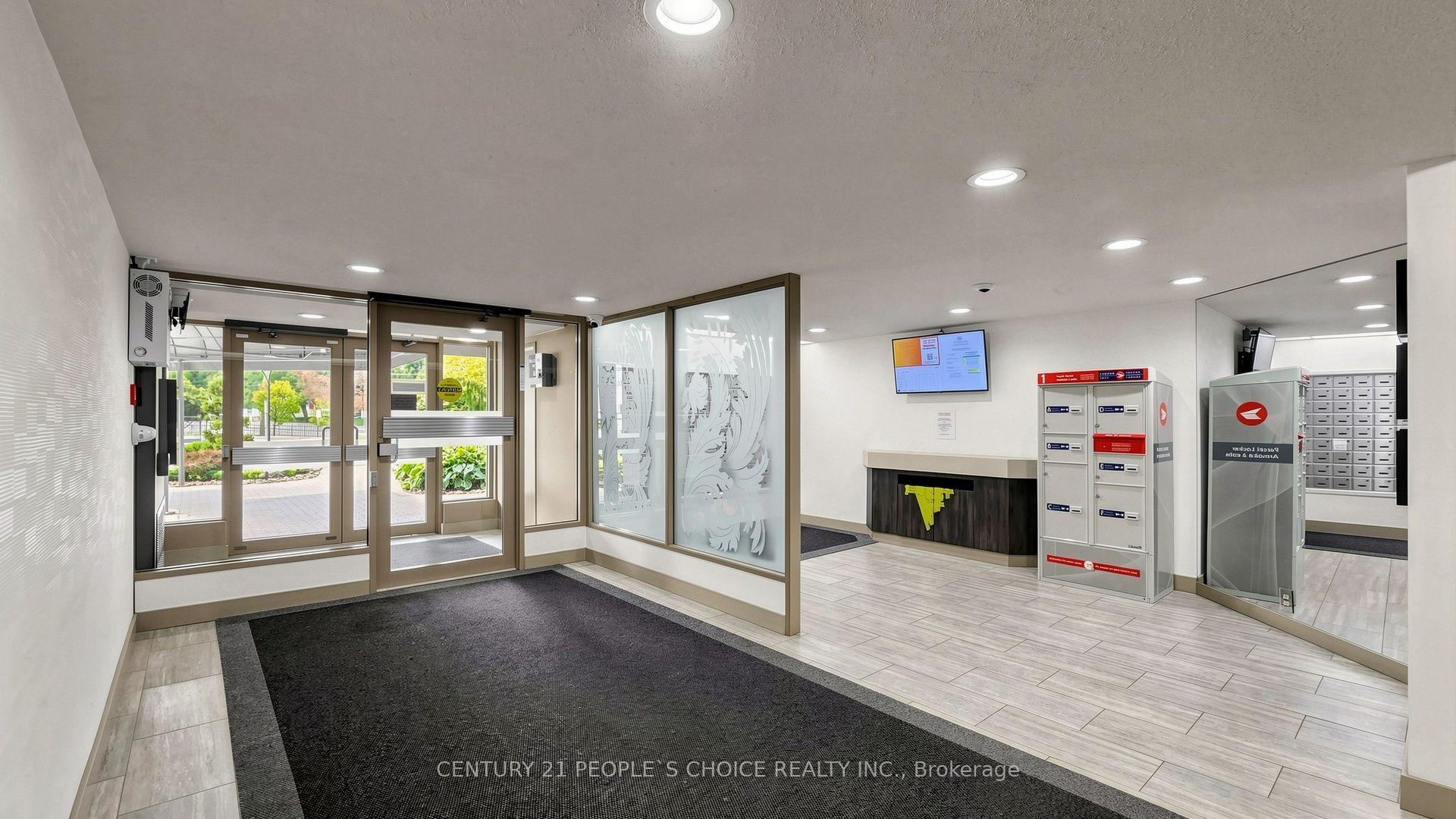 Photo 7 of Unit 310, 7811 Yonge Street, Markham, Thornhill — HOMEH