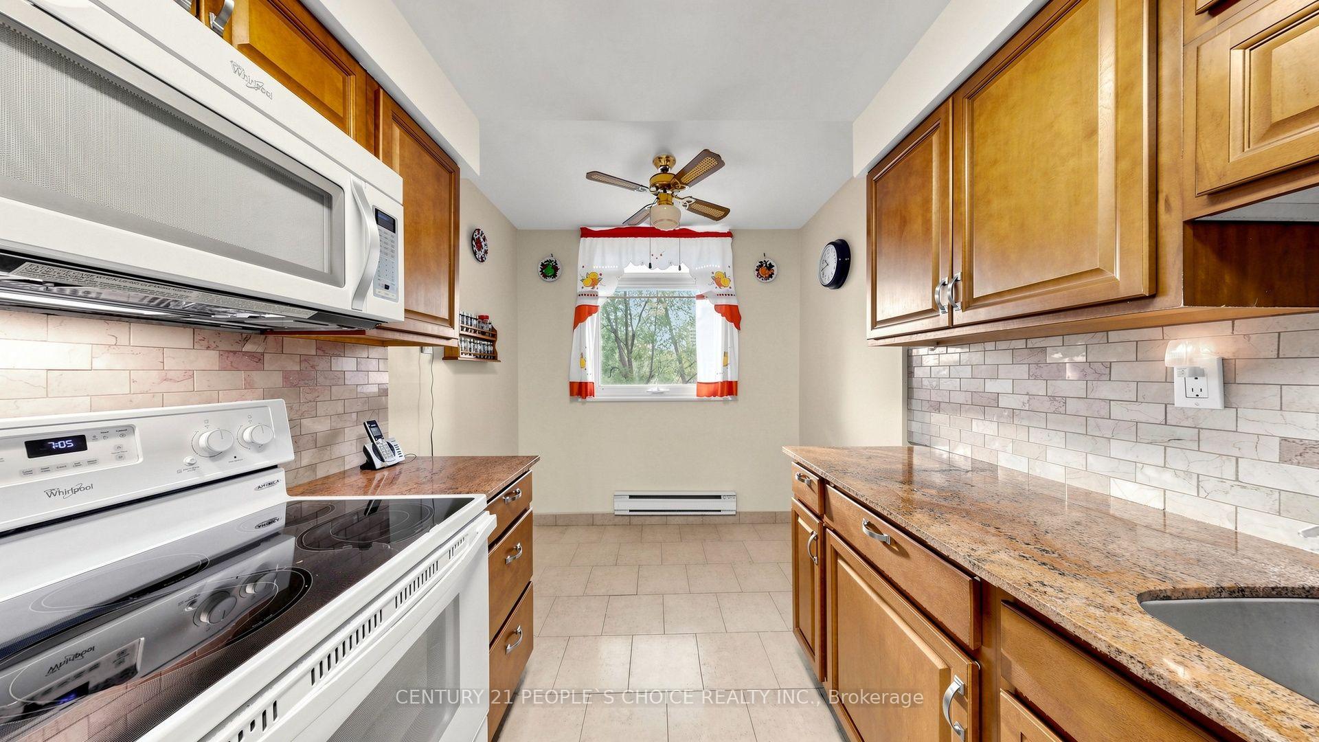 Photo 19 of Unit 310, 7811 Yonge Street, Markham, Thornhill — HOMEH