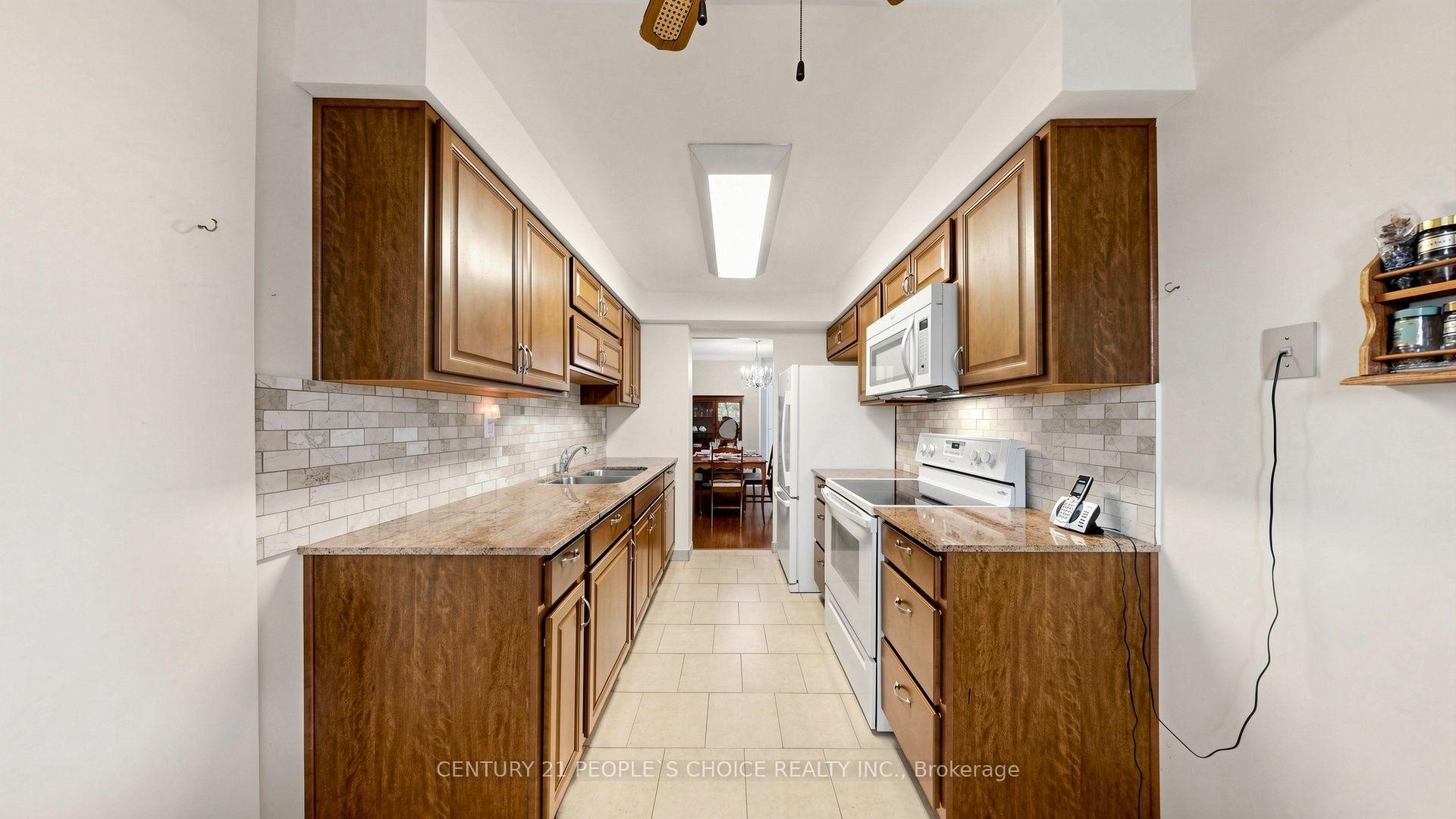 Photo 22 of Unit 310, 7811 Yonge Street, Markham, Thornhill — HOMEH