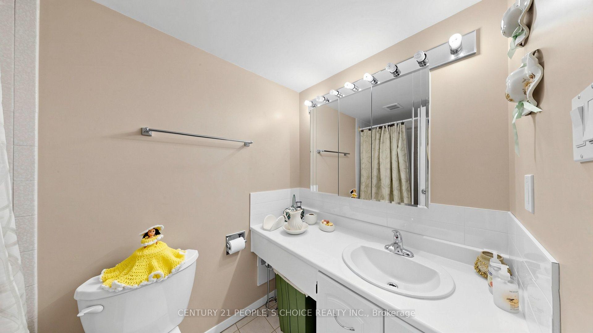 Photo 25 of Unit 310, 7811 Yonge Street, Markham, Thornhill — HOMEH
