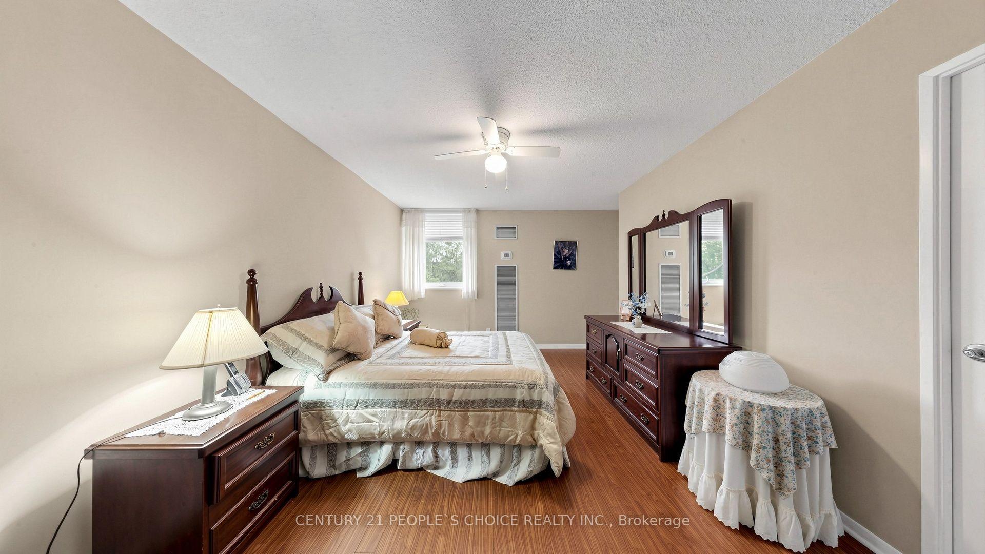 Photo 31 of Unit 310, 7811 Yonge Street, Markham, Thornhill — HOMEH