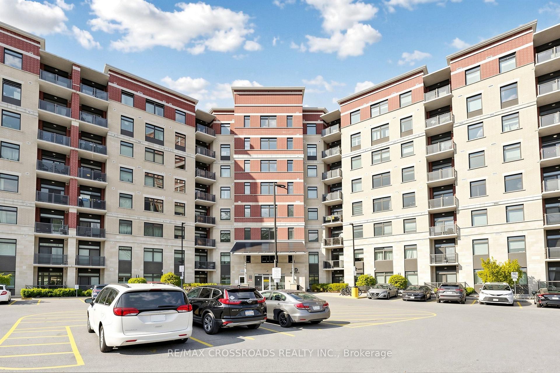 Photo 3 of Unit 222, 39 New Delhi Drive N, Markham, Cedarwood — HOMEH