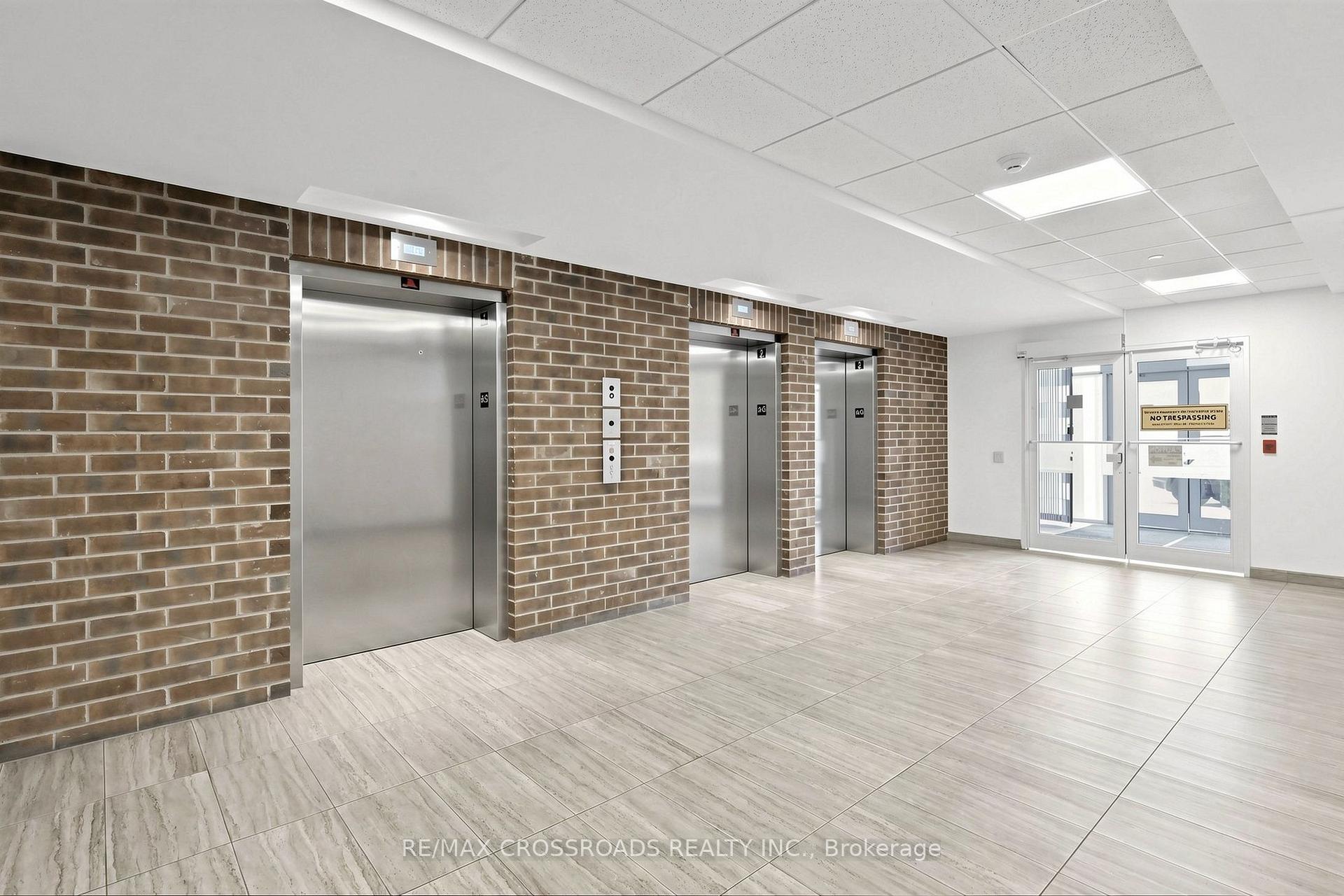 Photo 6 of Unit 222, 39 New Delhi Drive N, Markham, Cedarwood — HOMEH