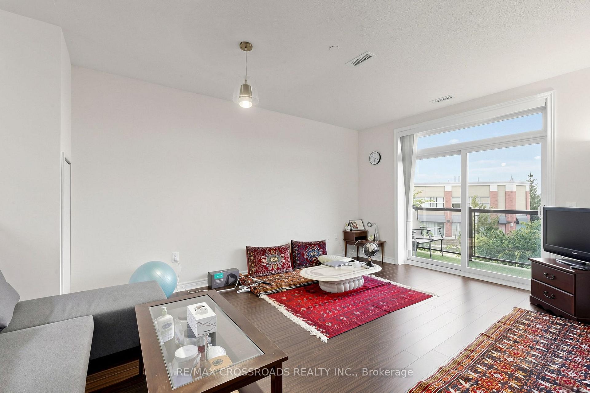 Photo 9 of Unit 222, 39 New Delhi Drive N, Markham, Cedarwood — HOMEH
