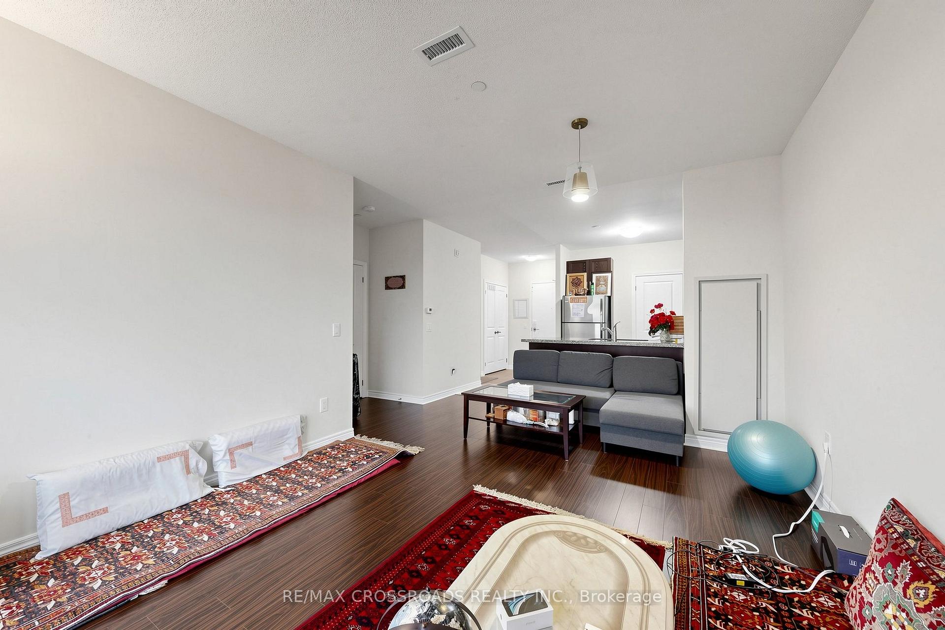Photo 15 of Unit 222, 39 New Delhi Drive N, Markham, Cedarwood — HOMEH