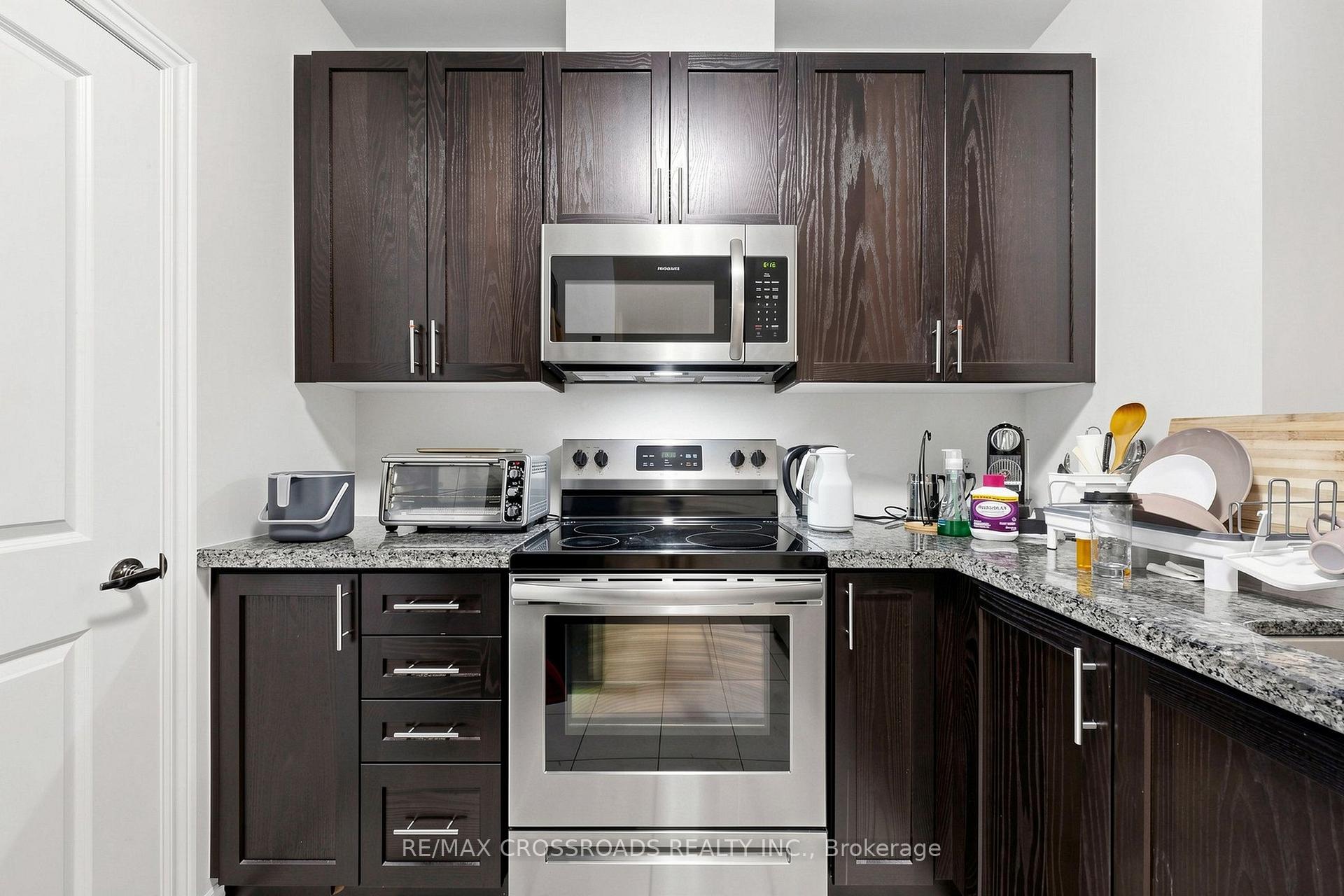 Photo 16 of Unit 222, 39 New Delhi Drive N, Markham, Cedarwood — HOMEH