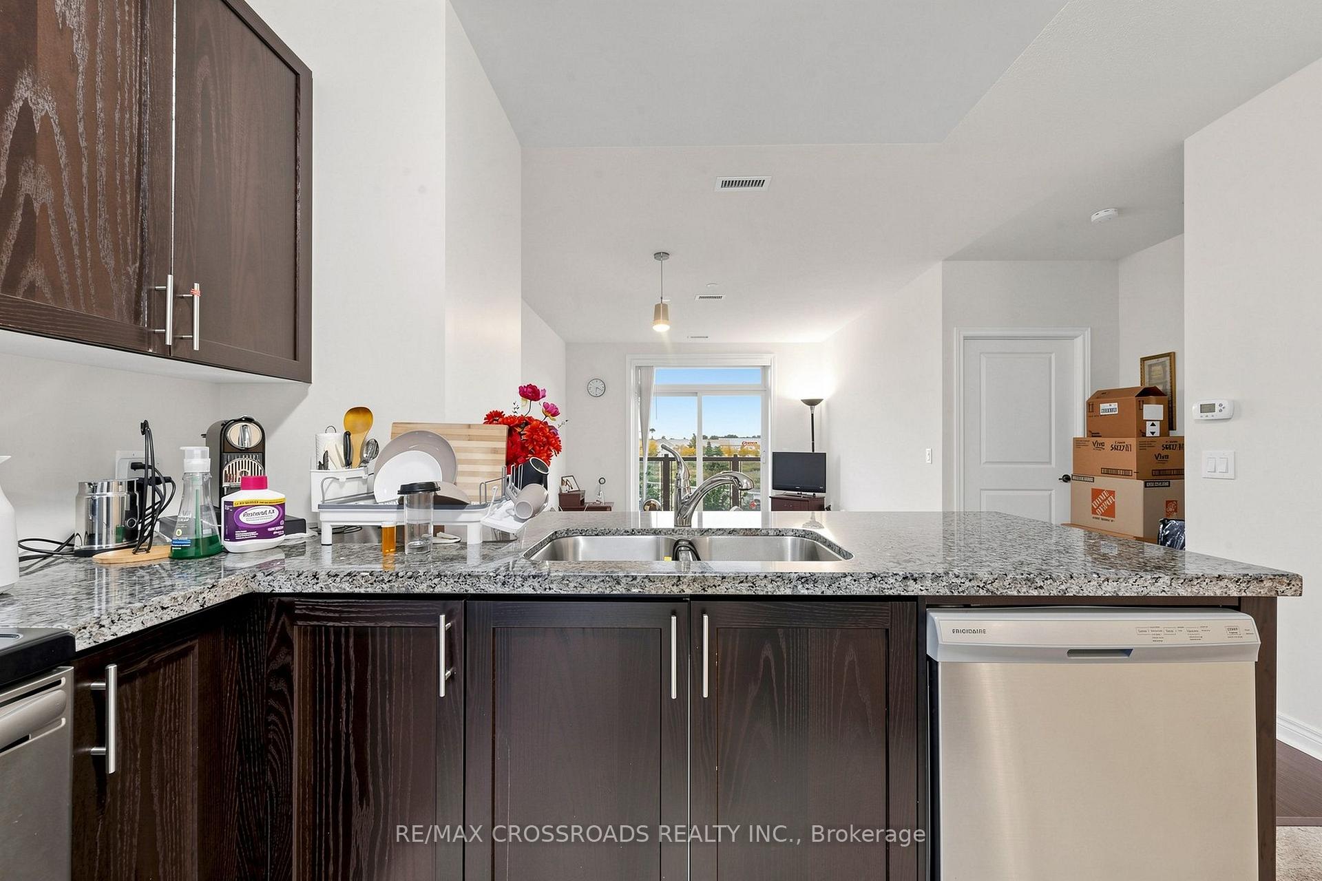 Photo 17 of Unit 222, 39 New Delhi Drive N, Markham, Cedarwood — HOMEH