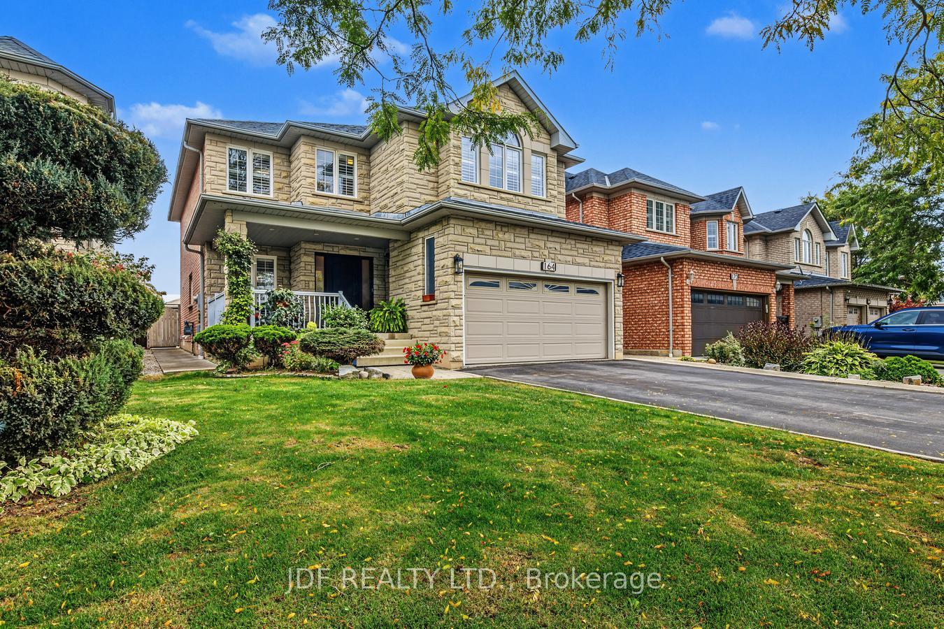 Photo 2 of 164 Golden Gate Circle, Vaughan, Sonoma Heights — HOMEH