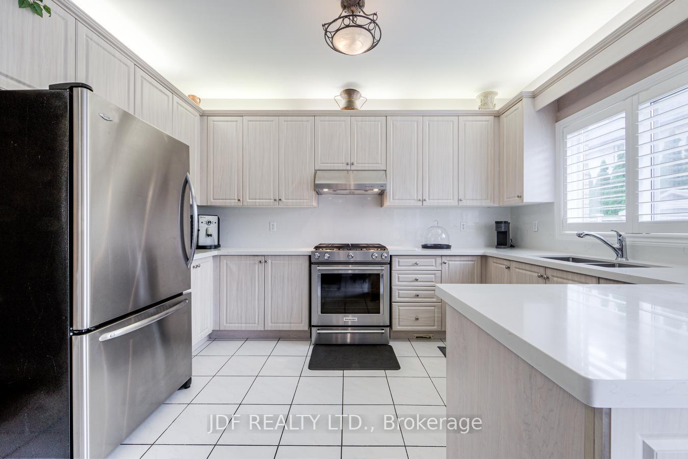 Photo 10 of 164 Golden Gate Circle, Vaughan, Sonoma Heights — HOMEH