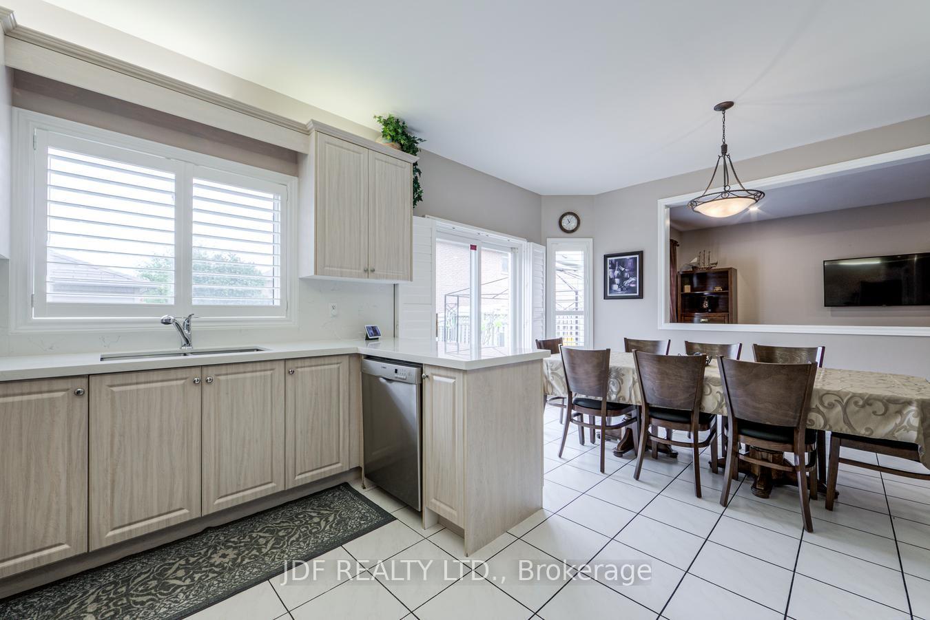 Photo 11 of 164 Golden Gate Circle, Vaughan, Sonoma Heights — HOMEH