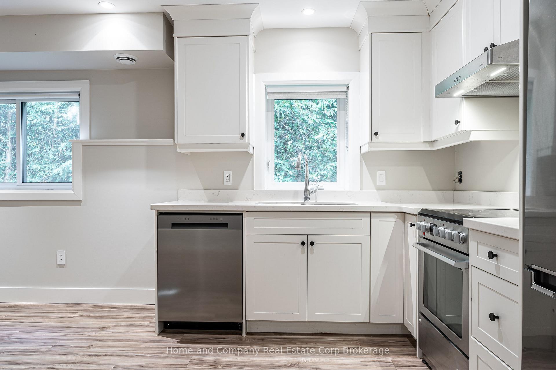Photo 11 of 27 Brock Street, St. Marys — HOMEH